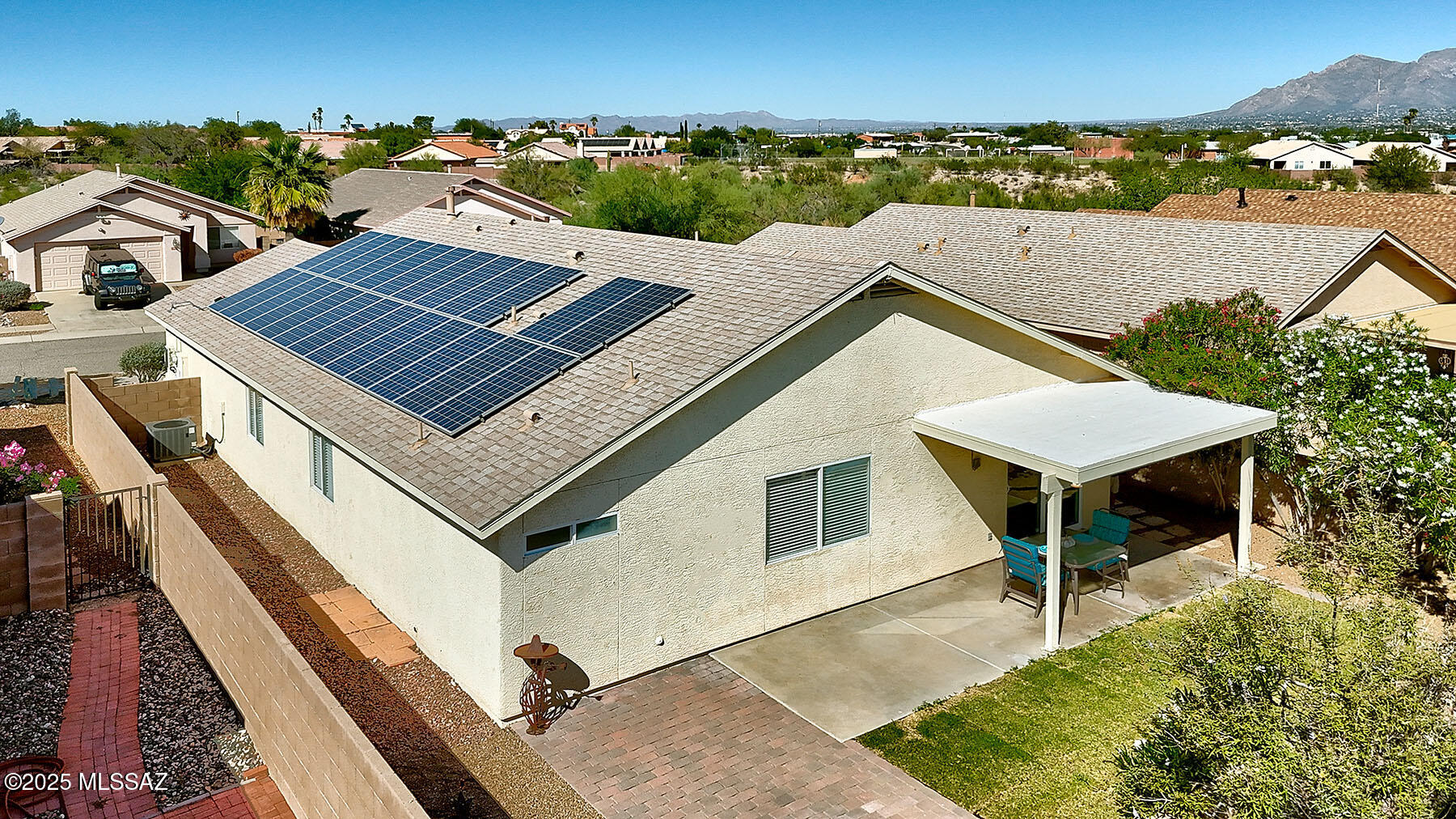 1382 N THUNDER RIDGE Drive