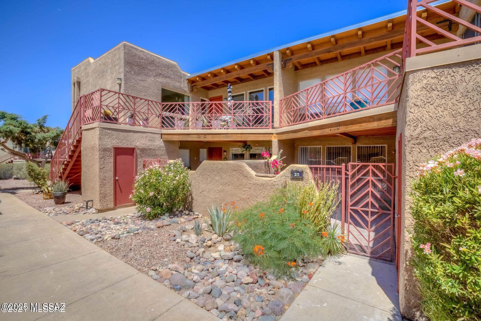 Reflections in the Catalina Condominium - Residential Lease
