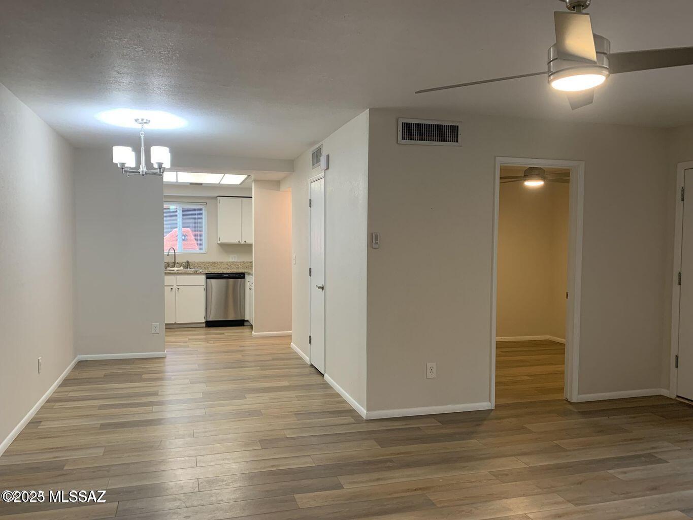 Reflections in the Catalina Condominium - Residential Lease