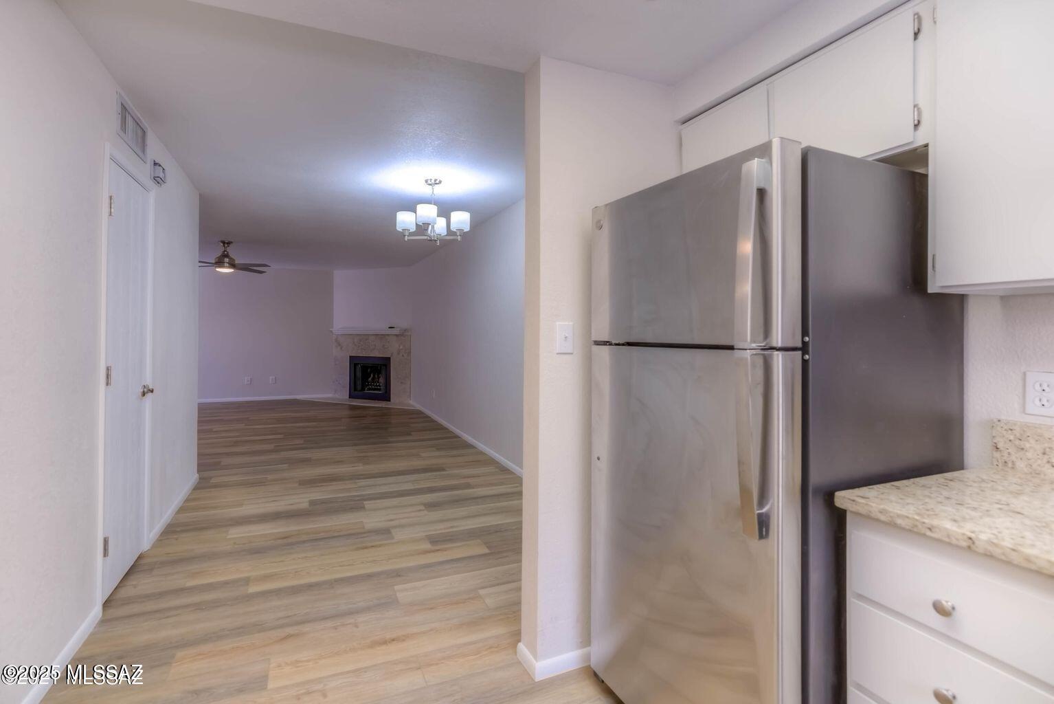 Reflections in the Catalina Condominium - Residential Lease