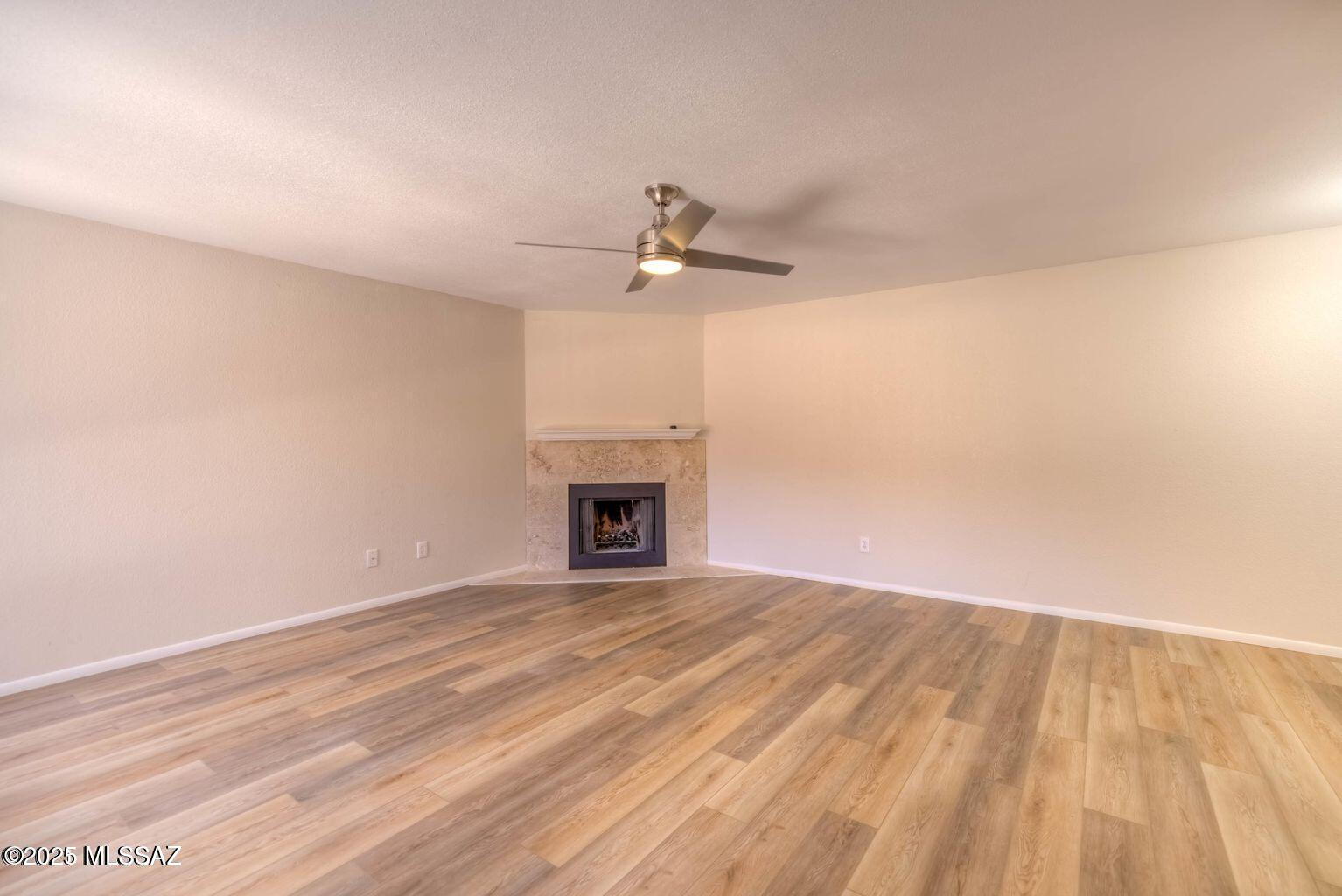Reflections in the Catalina Condominium - Residential Lease