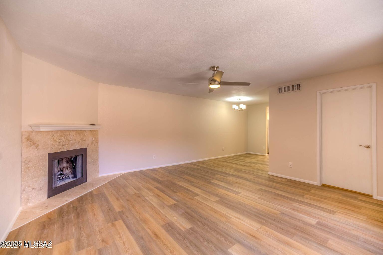 Reflections in the Catalina Condominium - Residential Lease