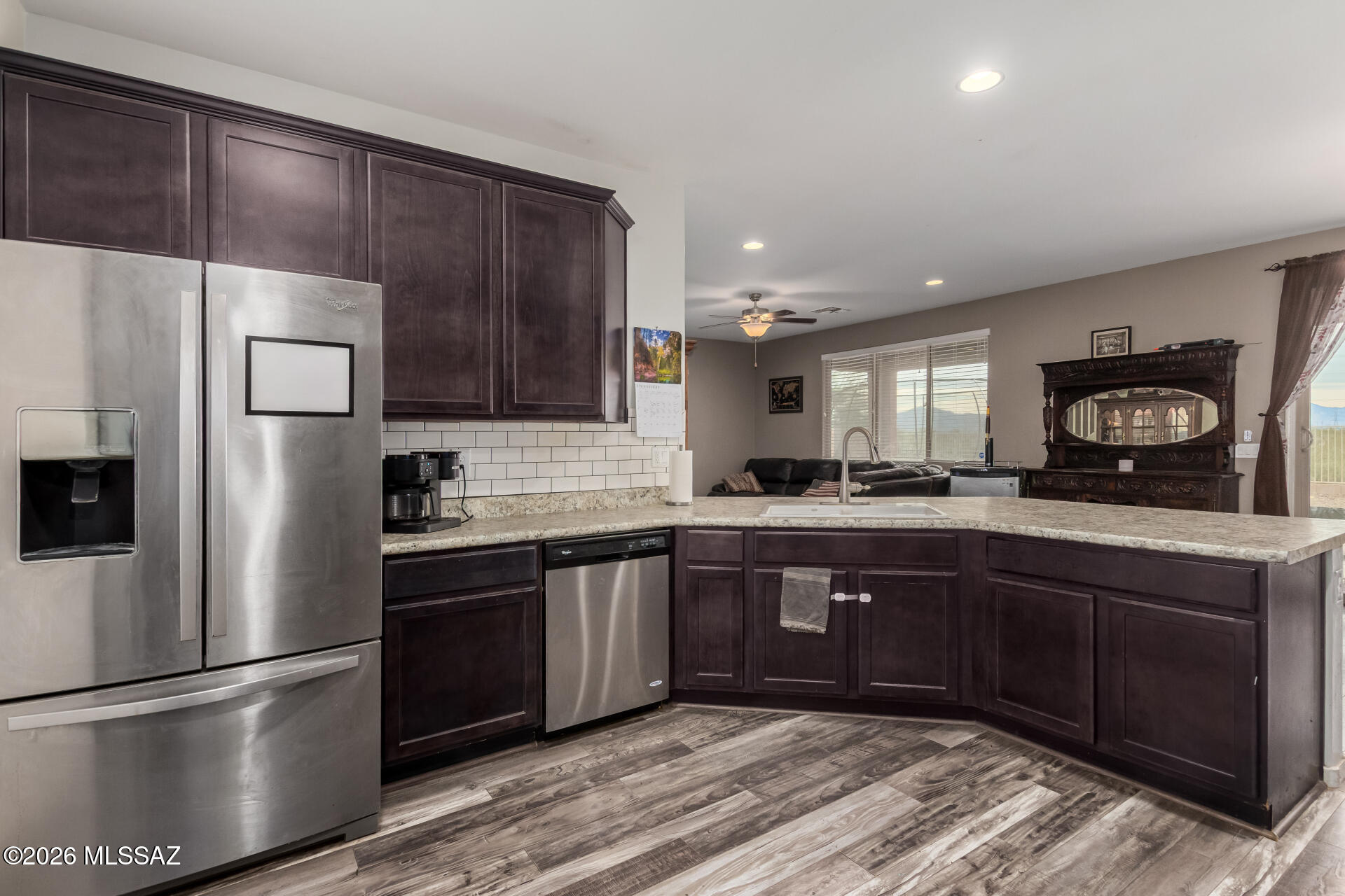 Mountain Vail Estates (136-501) - Residential Lease