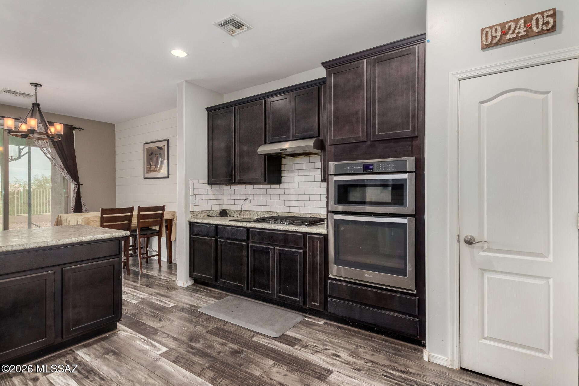 Mountain Vail Estates (136-501) - Residential Lease