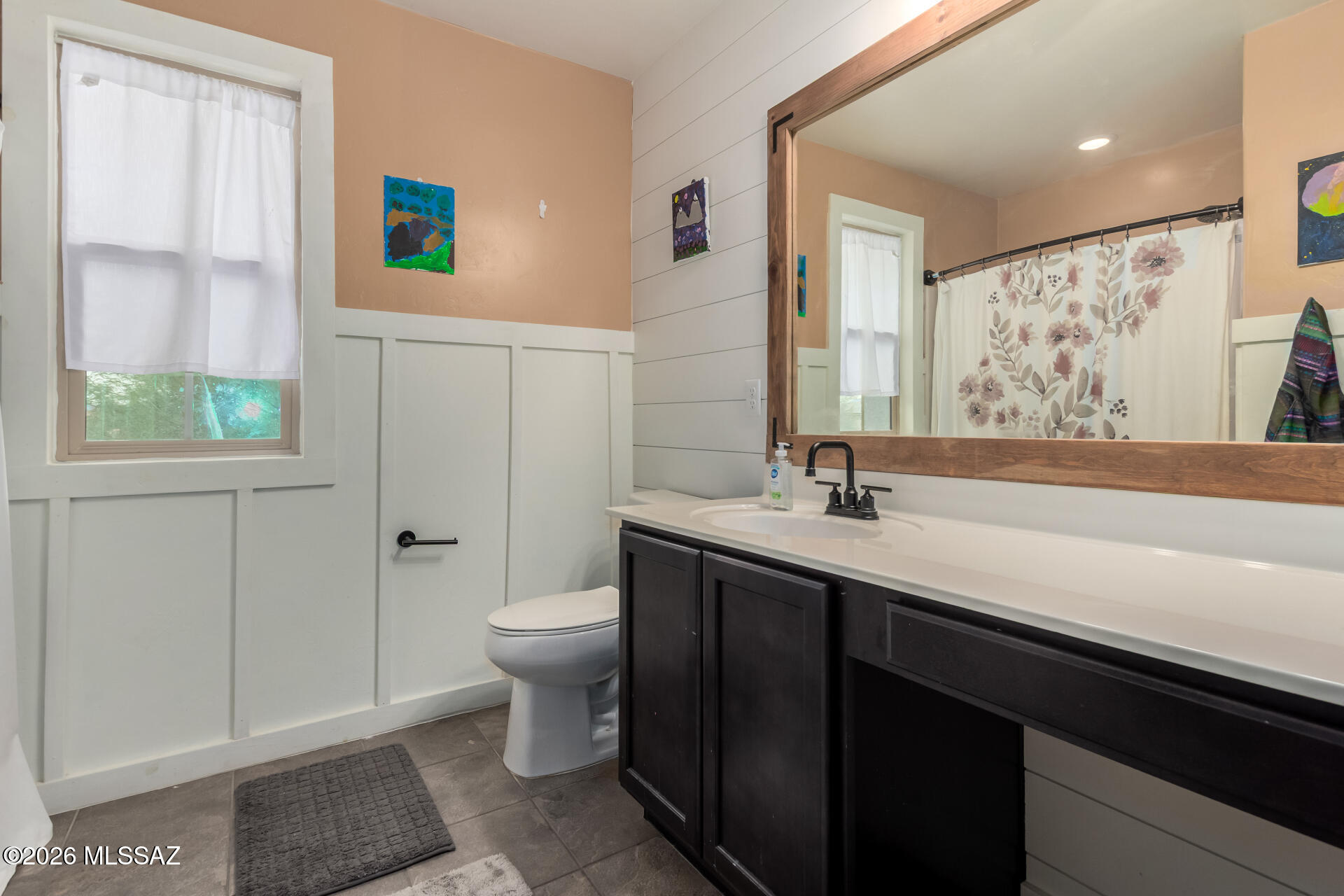 Mountain Vail Estates (136-501) - Residential Lease