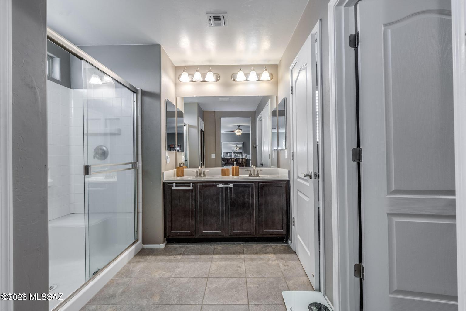 Mountain Vail Estates (136-501) - Residential Lease