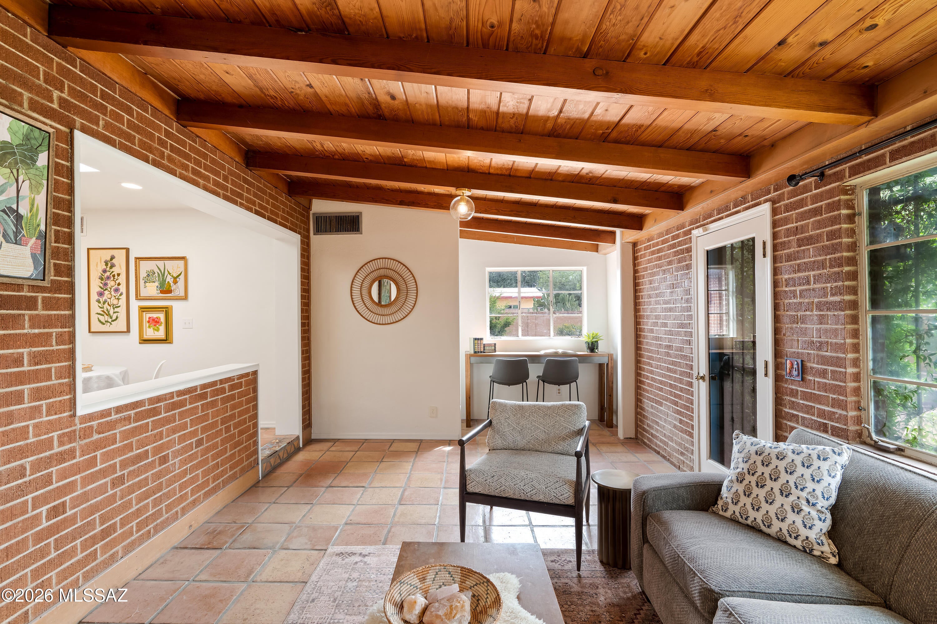 5526 E South Wilshire Drive