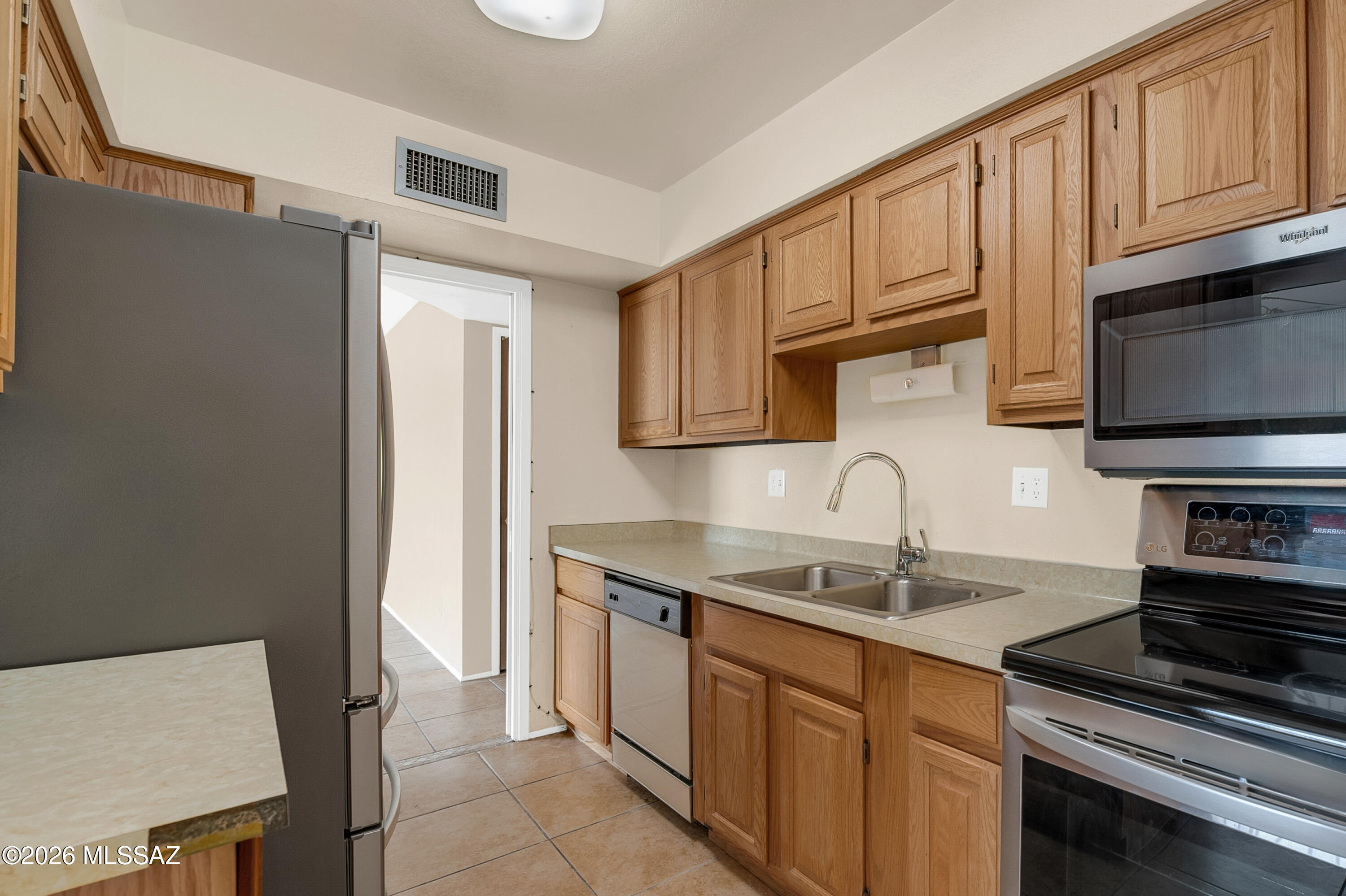 El Dorado Townhomes - Residential