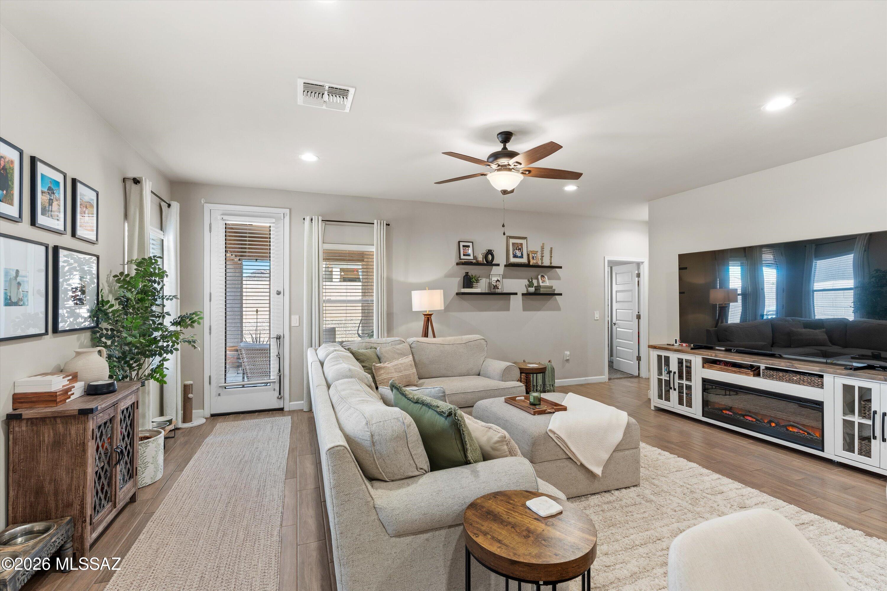 Saguaro Bloom 7A - Residential