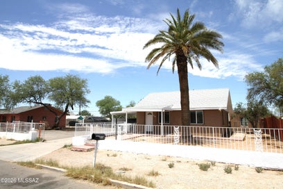 104 W District Street Tucson AZ 85714