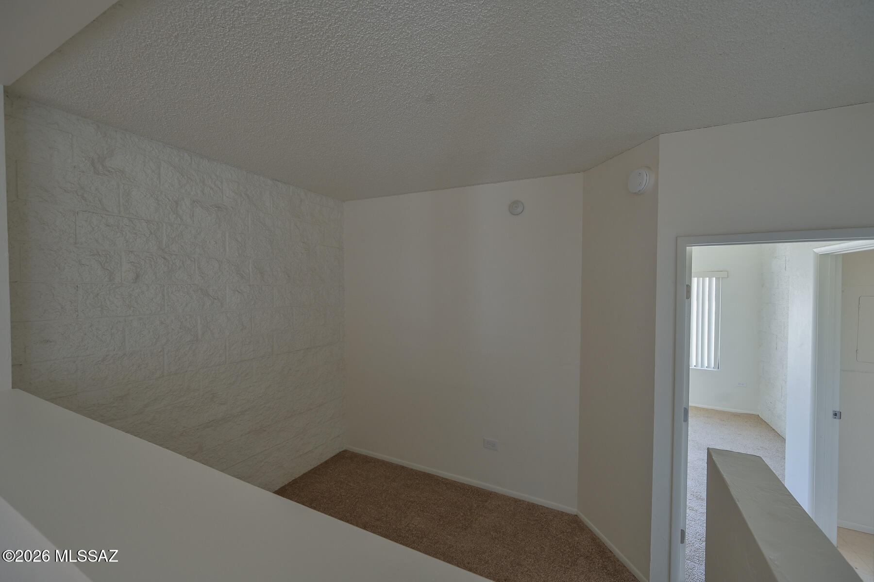 Le Mirador Twnhms (1-50) - Residential