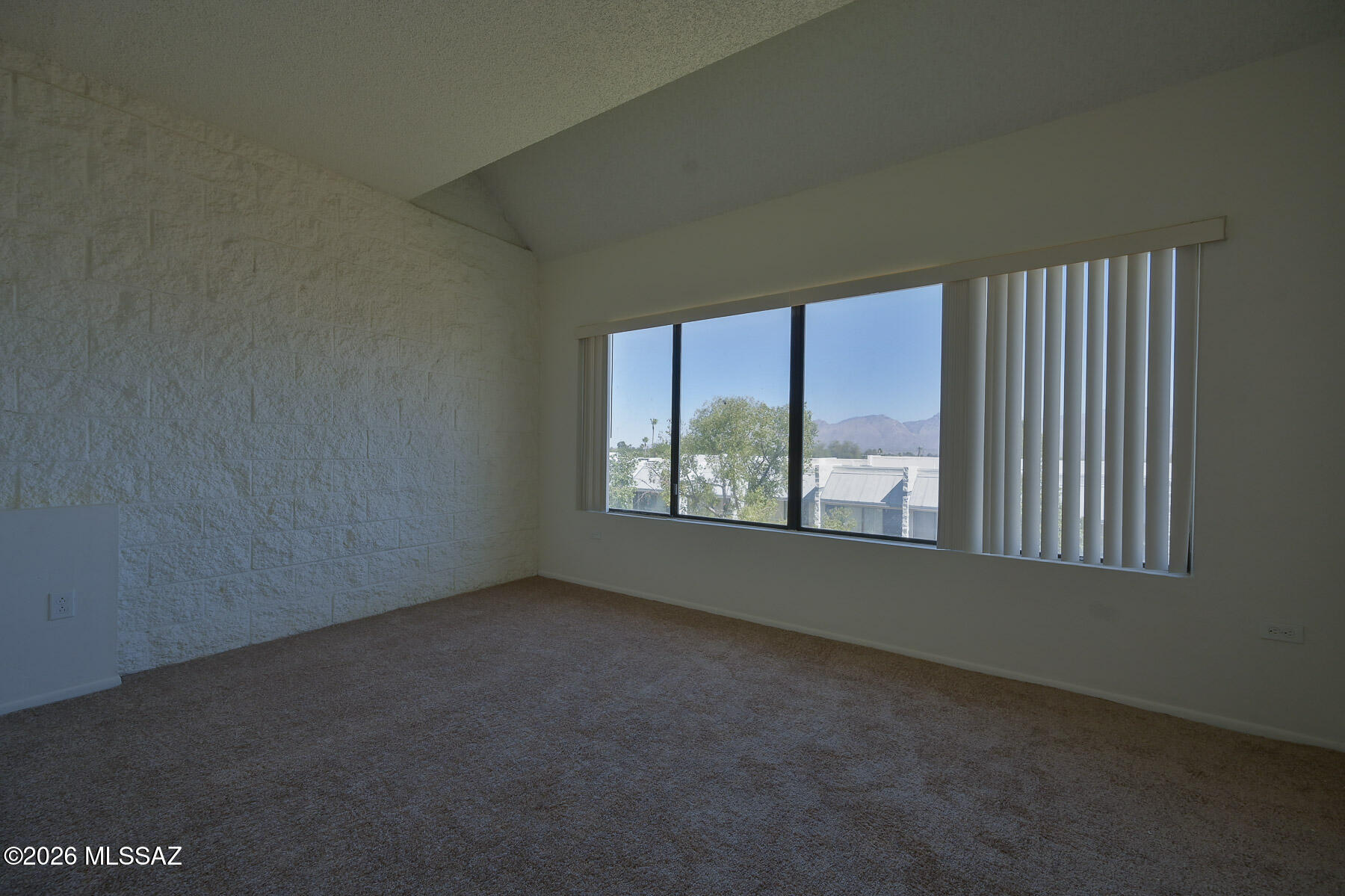 Le Mirador Twnhms (1-50) - Residential