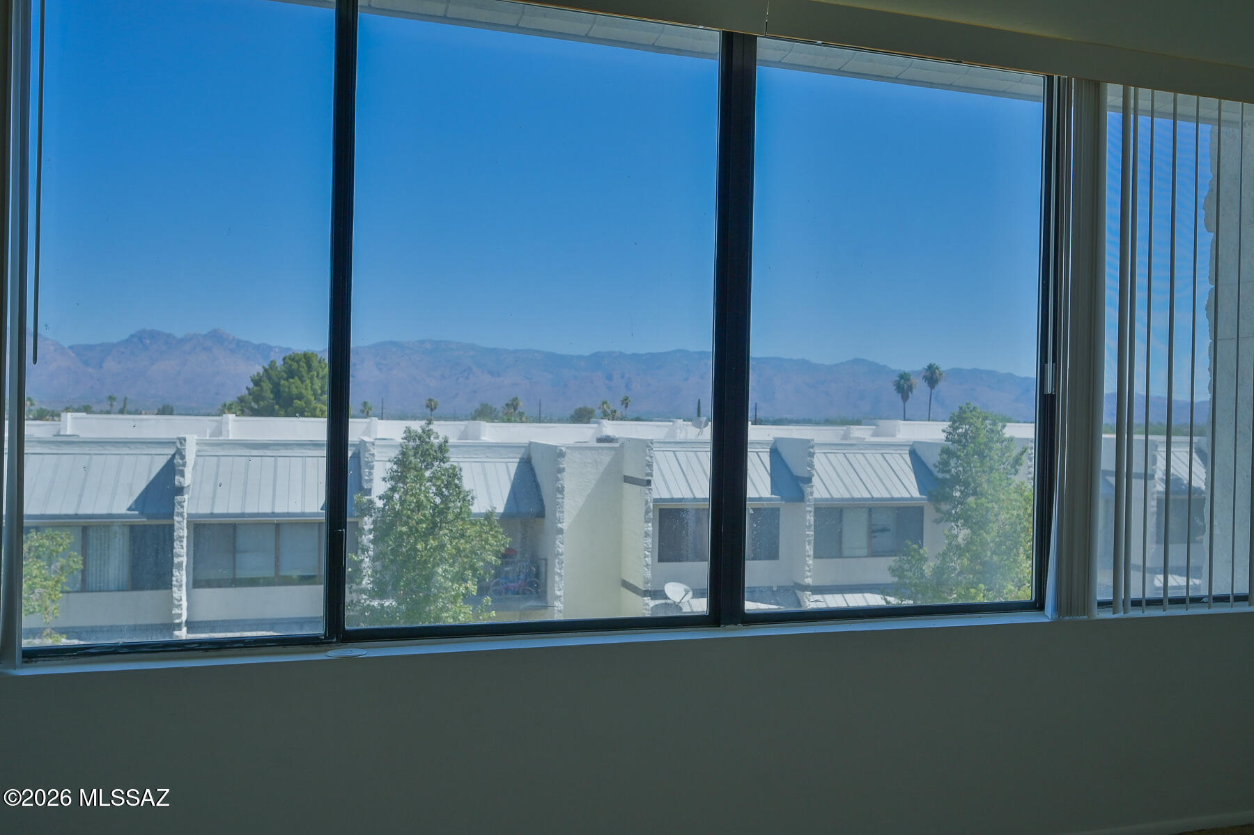 Le Mirador Twnhms (1-50) - Residential
