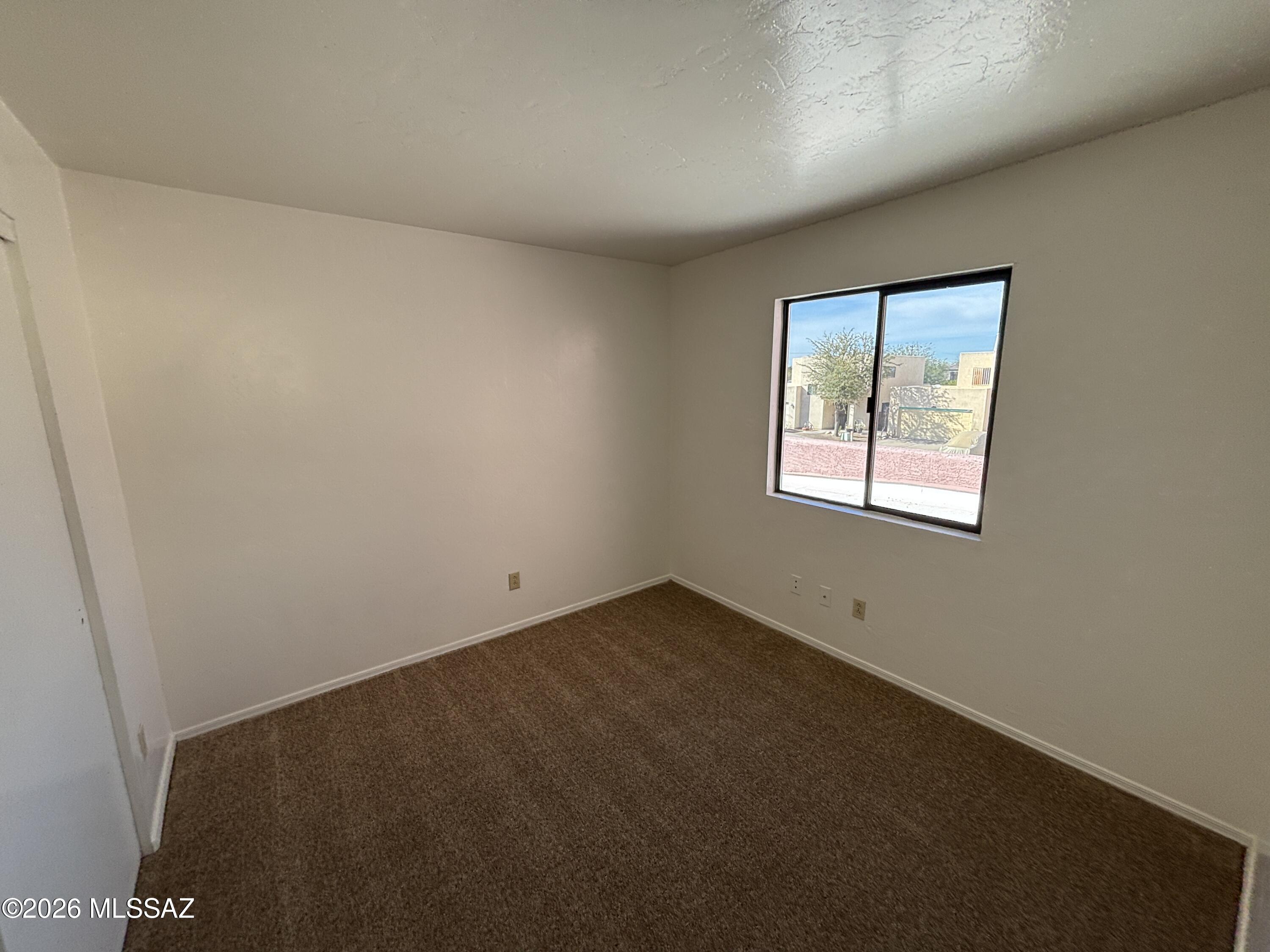 Las Montanas (1-56) - Residential