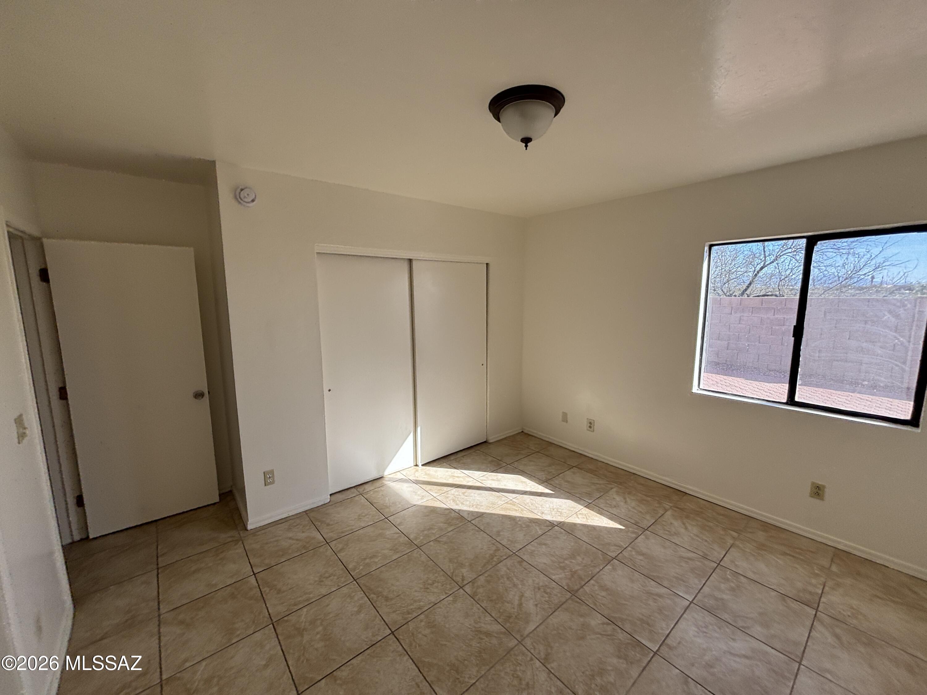 Las Montanas (1-56) - Residential