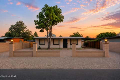 Photo of 6650 S Van Buren Avenue, Tucson, AZ 85756 (MLS # 22618639)