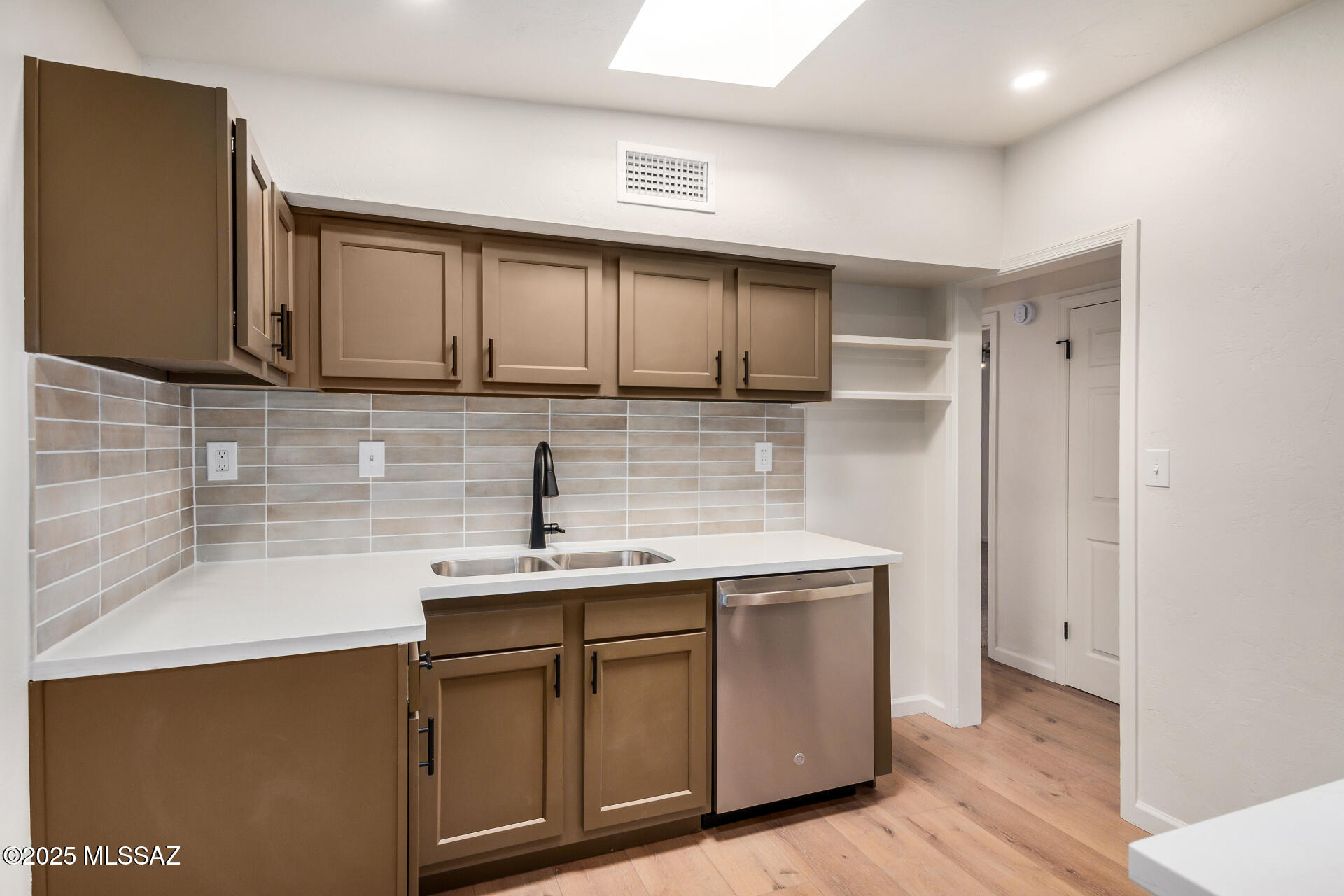 Parkway Terrace - Residential
