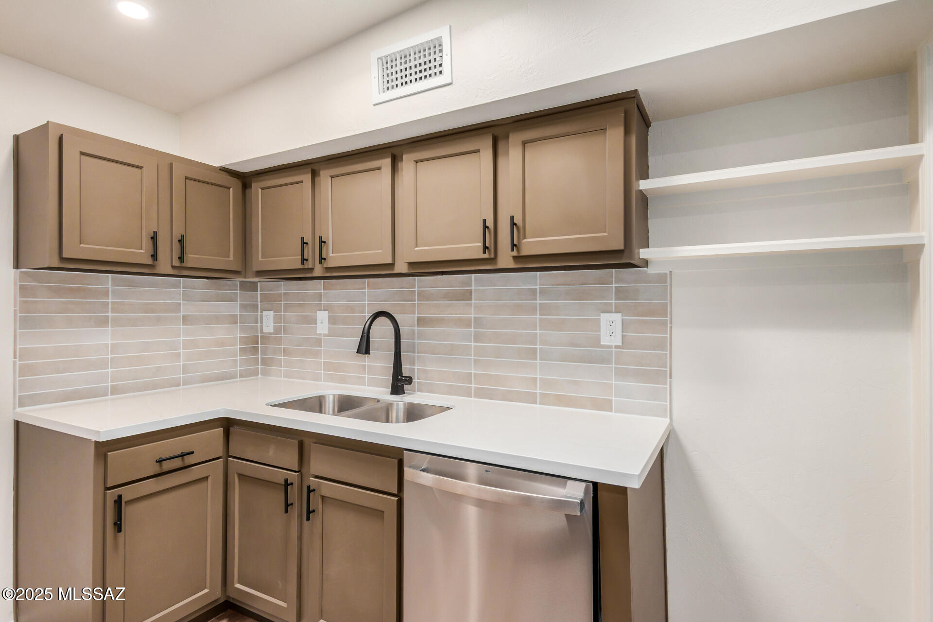 Parkway Terrace - Residential