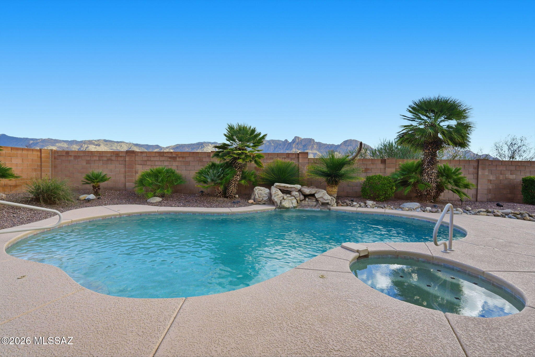 602 E Bridal Veil Falls Road