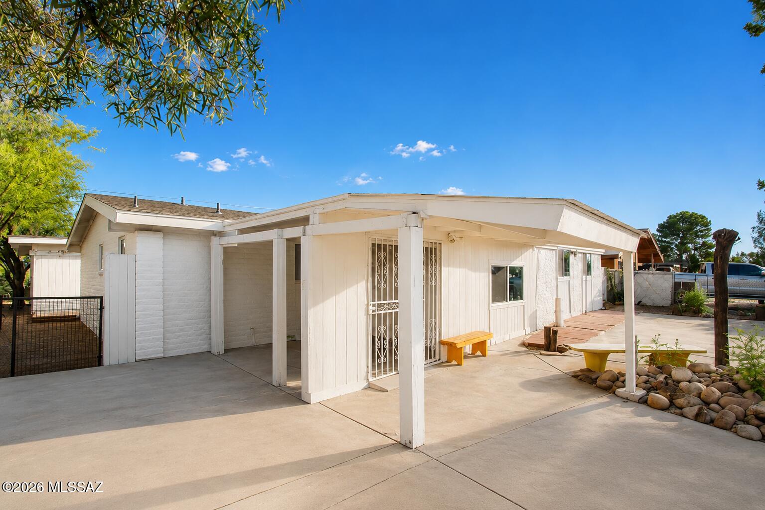 825 W Oahu Lane