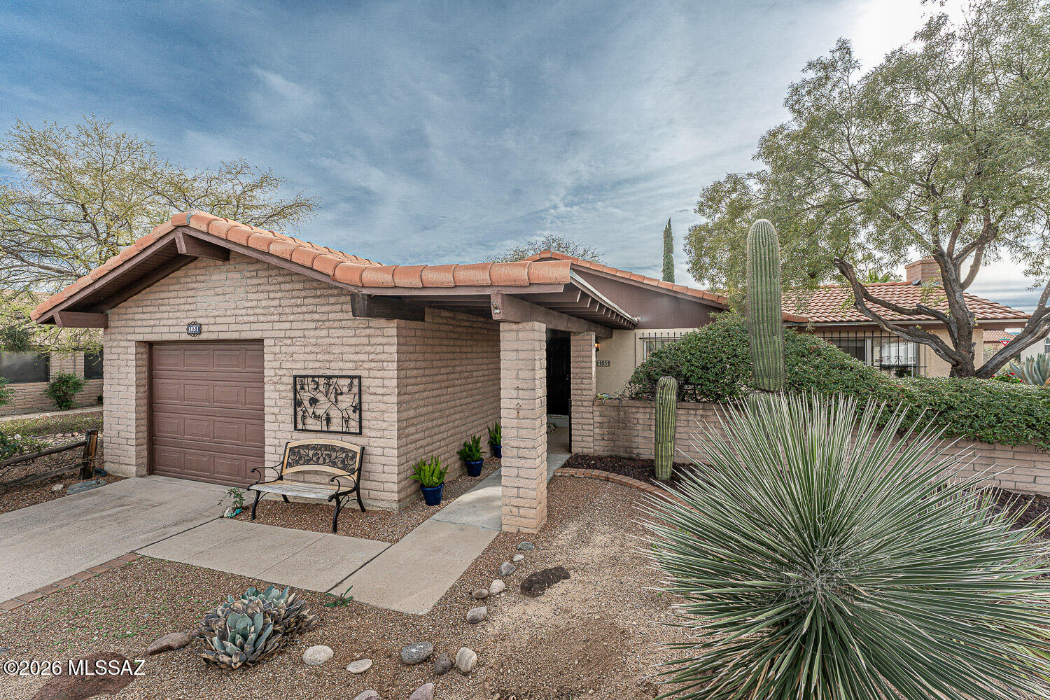 1051 W Camino Sagasta