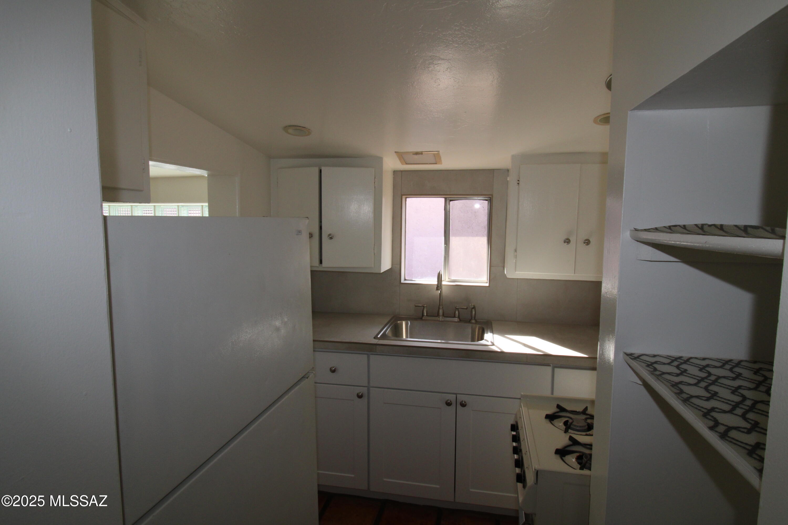 1521 N Winstel Boulevard