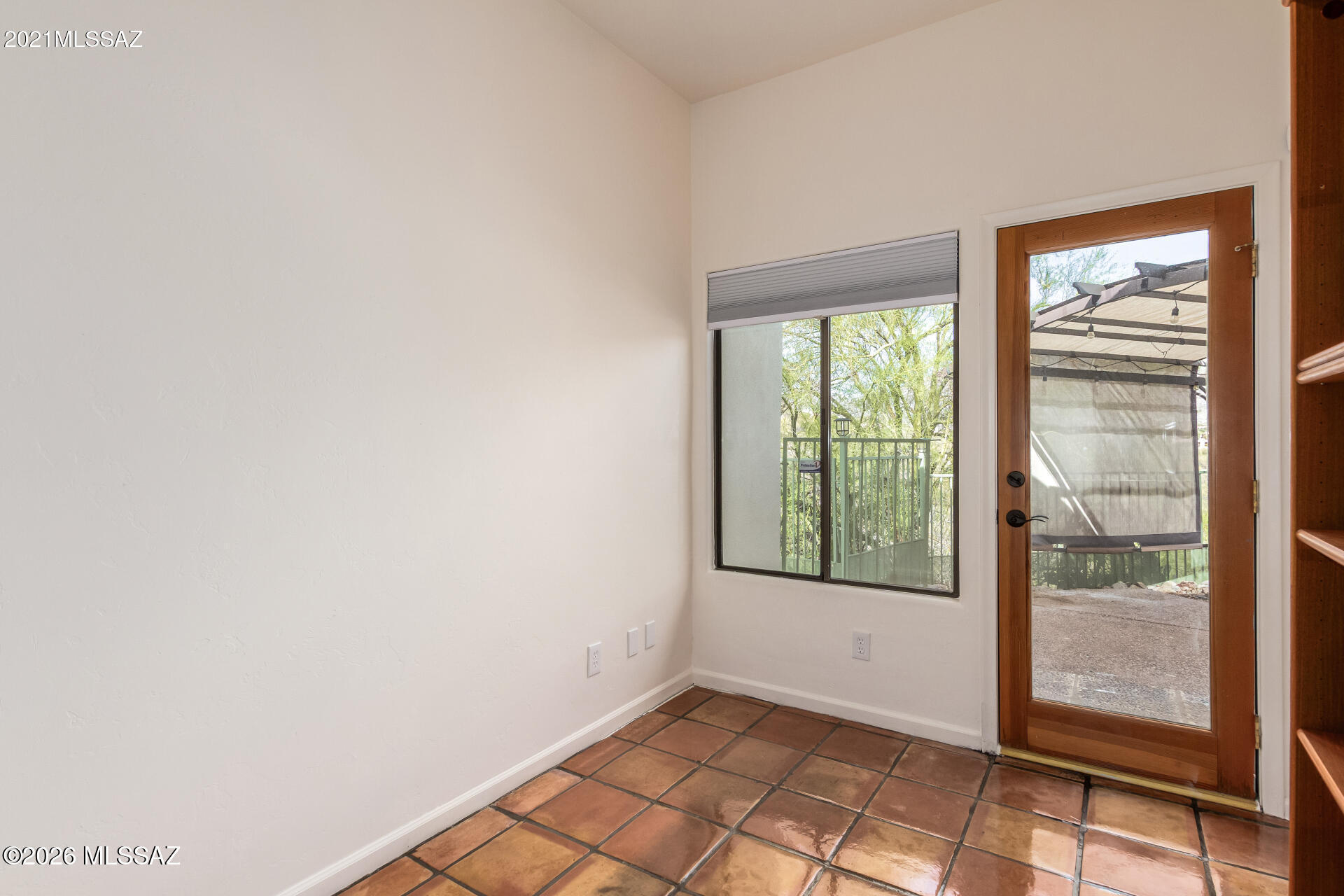 Las Alturas (1-167) - Residential