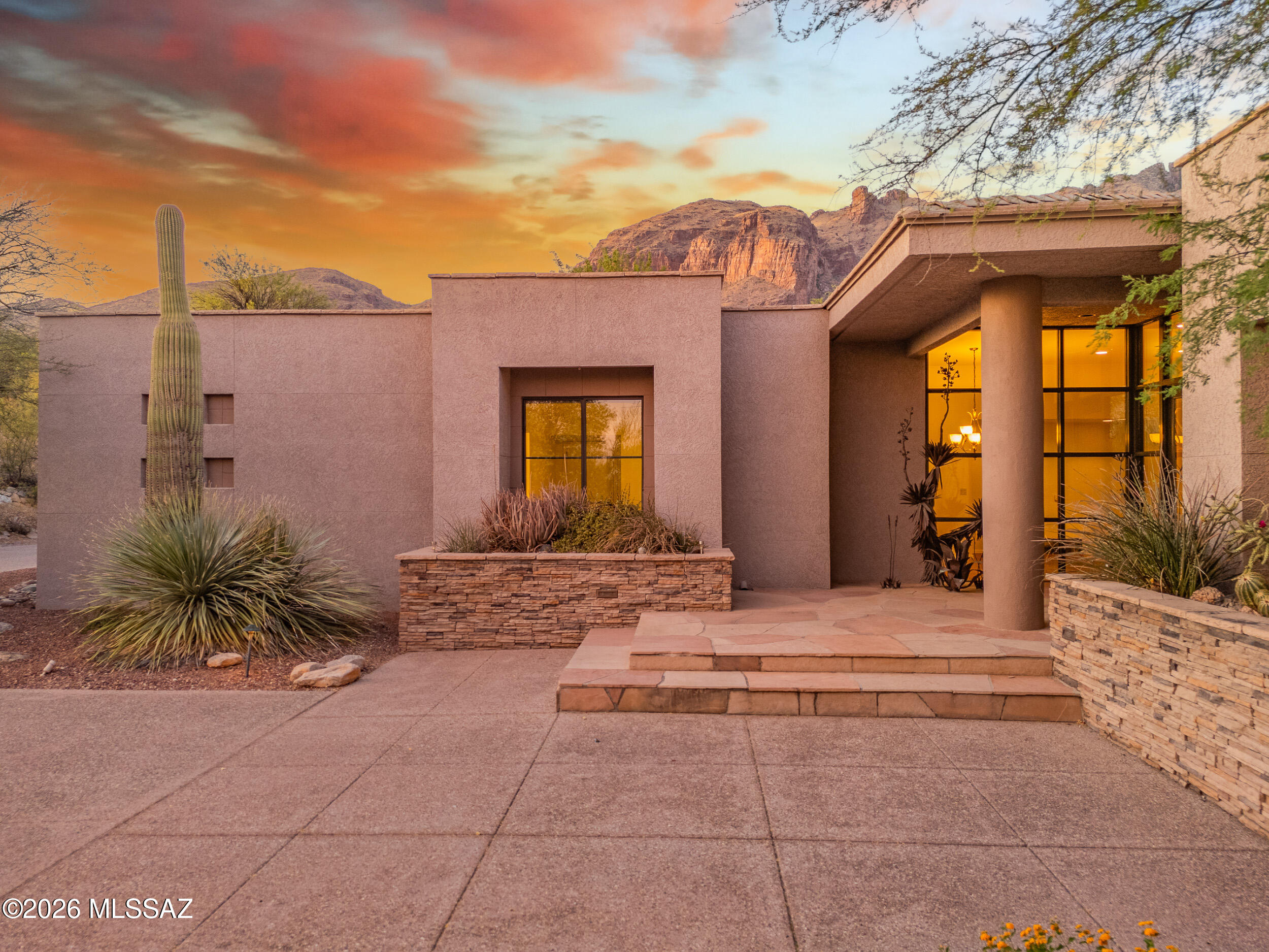 3441 E Cathedral Rock Circle