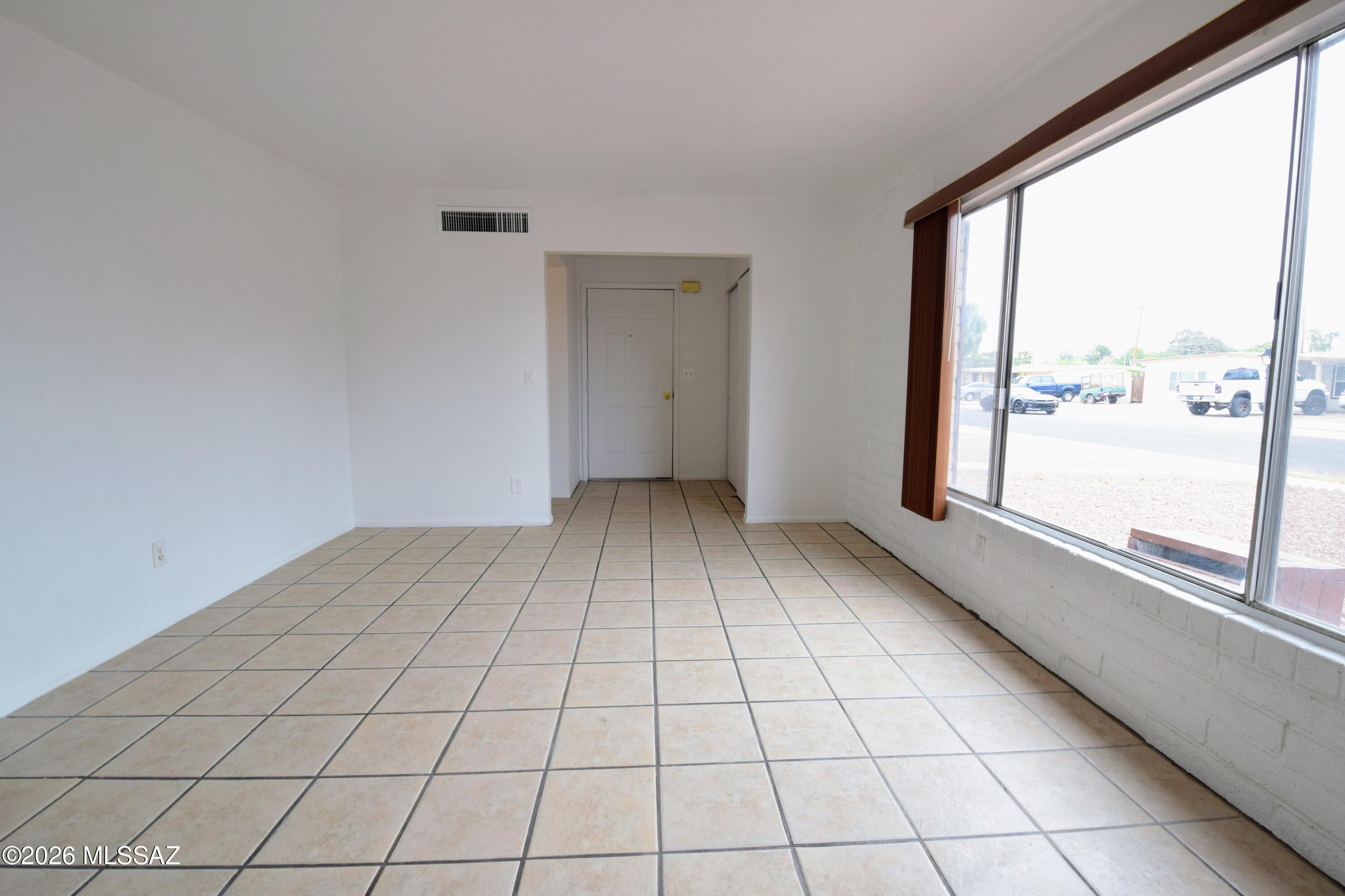 Vista Del Prado (1-274) - Residential Lease