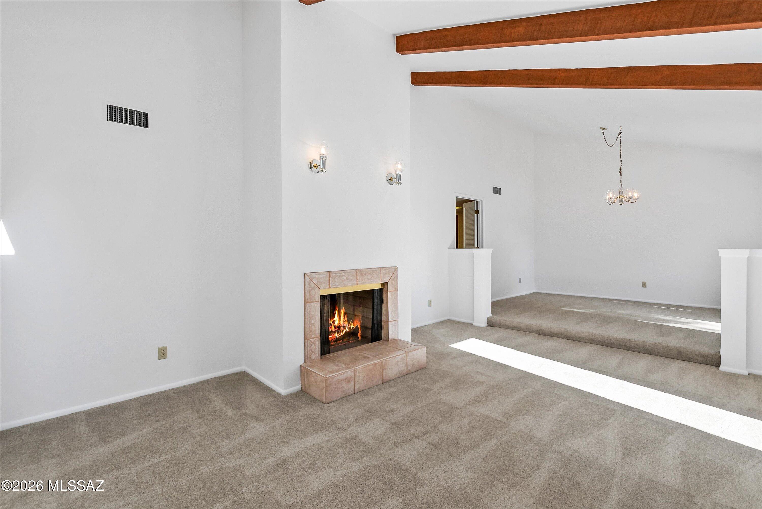 3003 N Placita Fuente