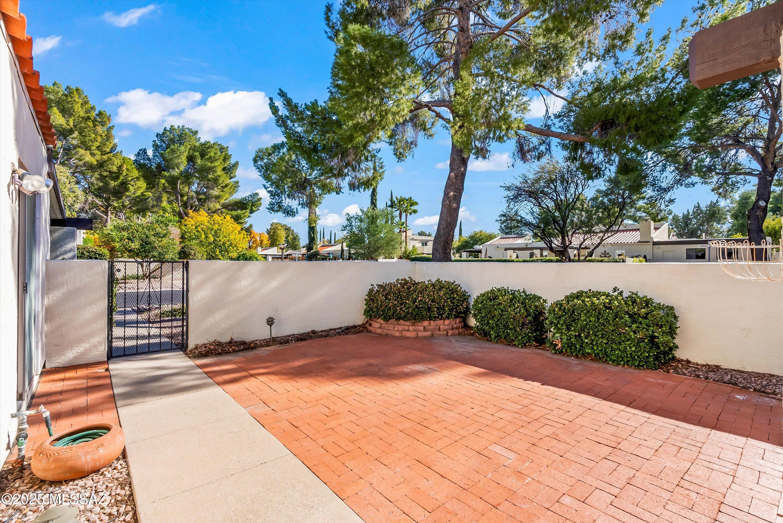 Villa Del Rio (1-148) - Residential