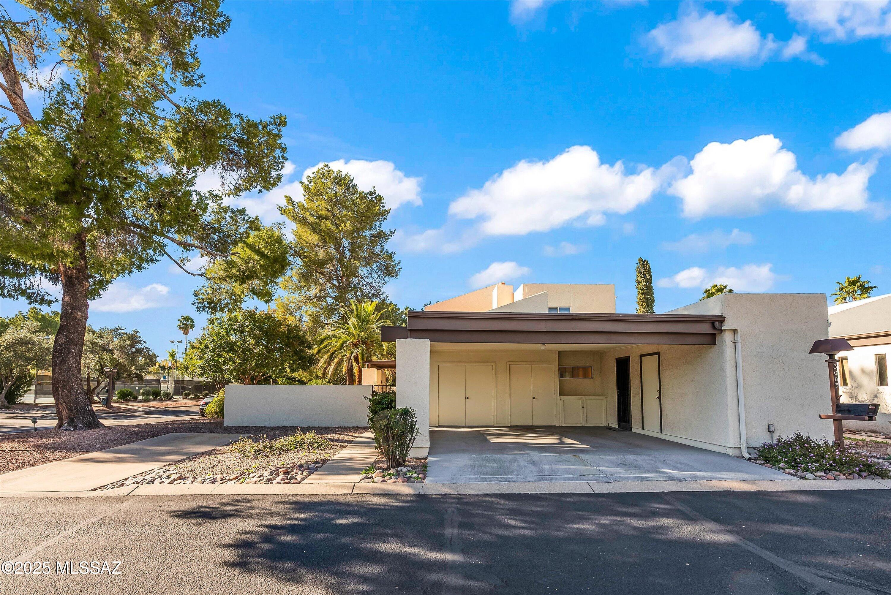 Villa Del Rio (1-148) - Residential