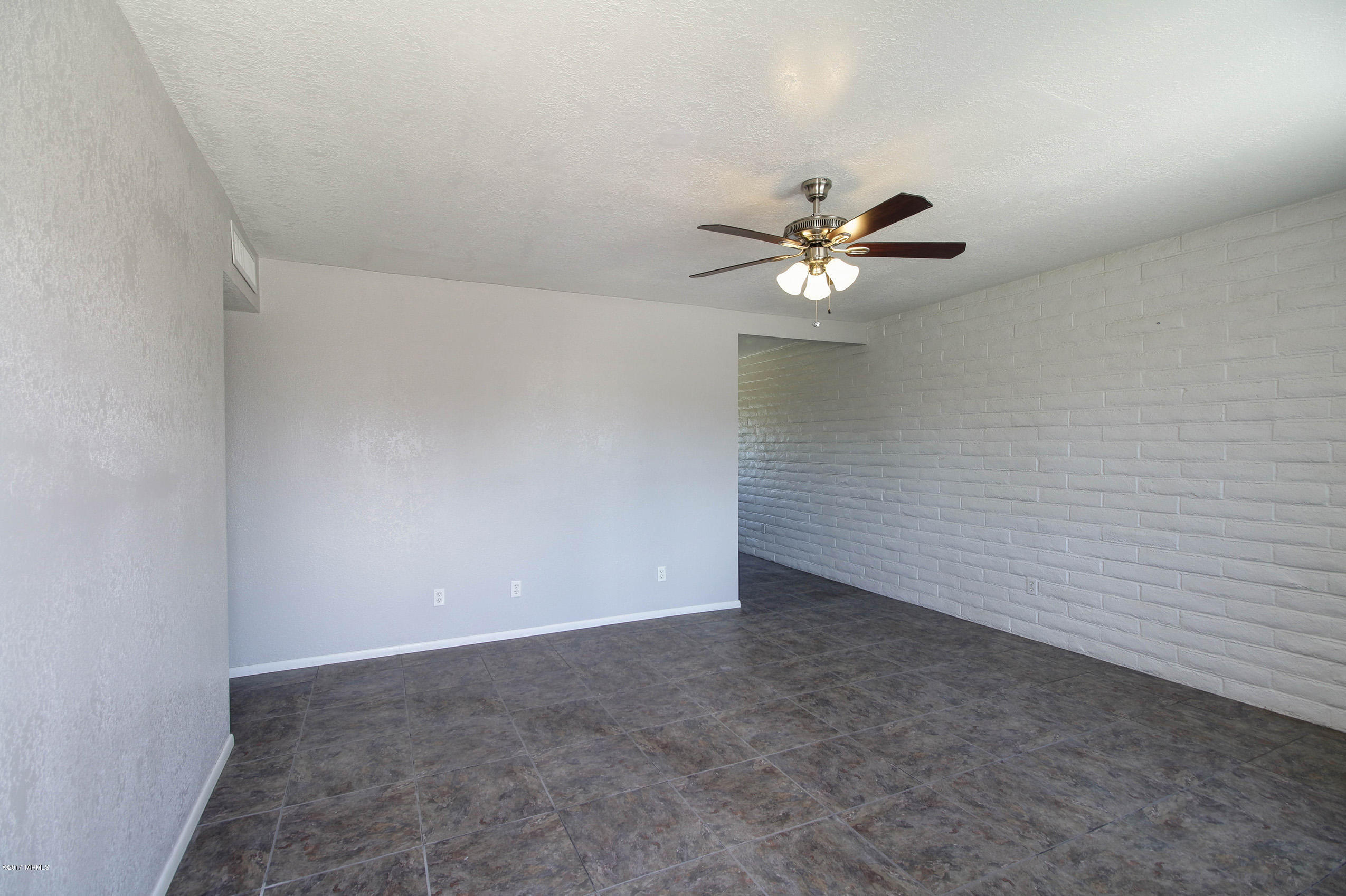 Escalante Heights (1-49) - Residential Lease