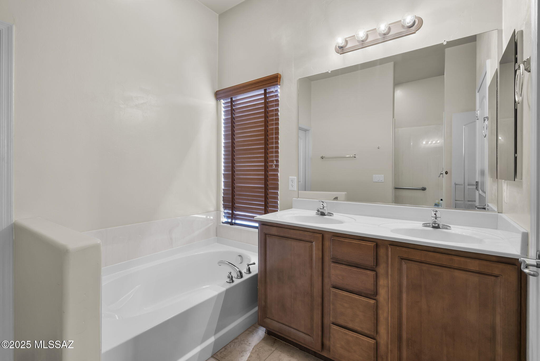 Bella Vista North - Residential
