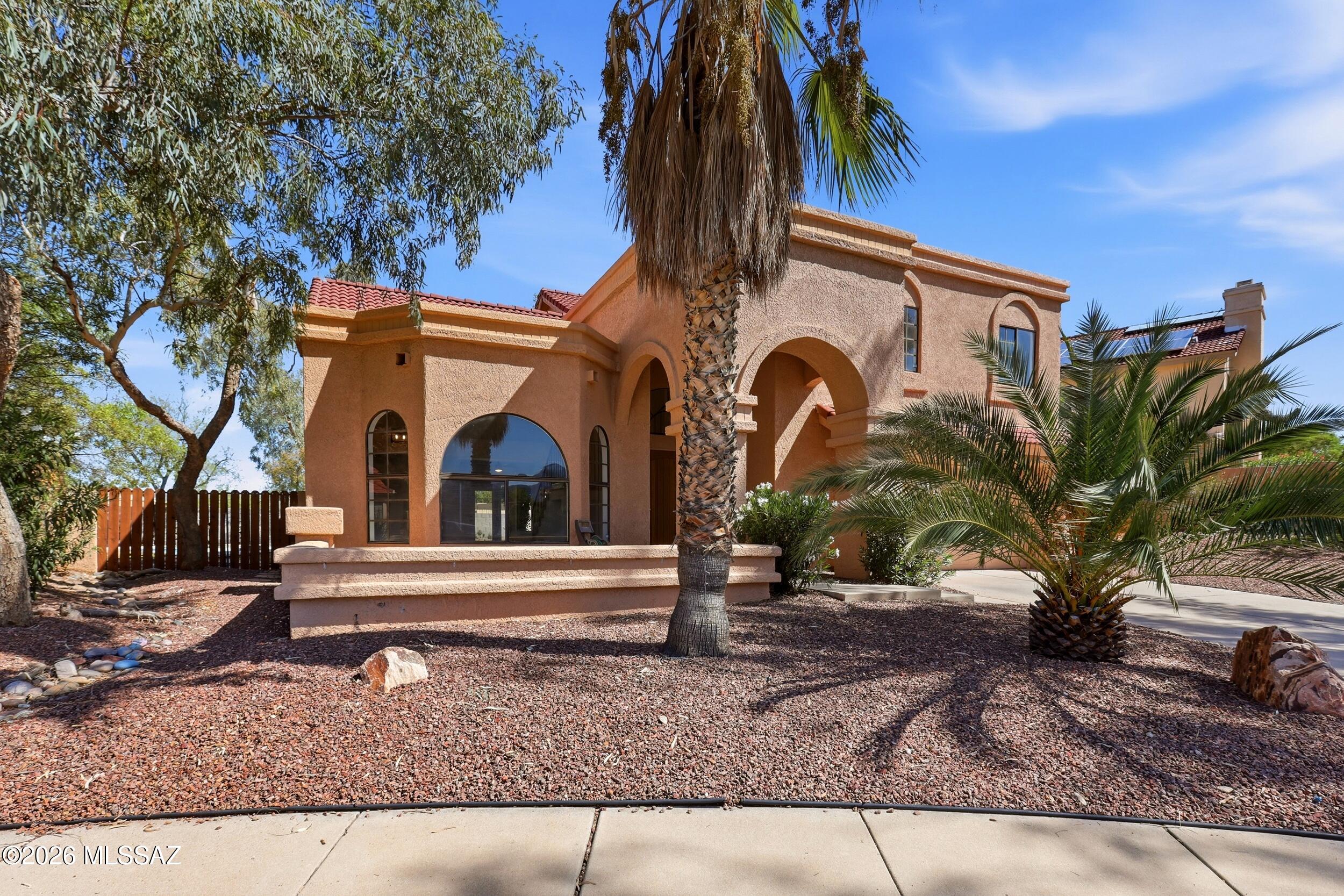 1094 W Bullion Place