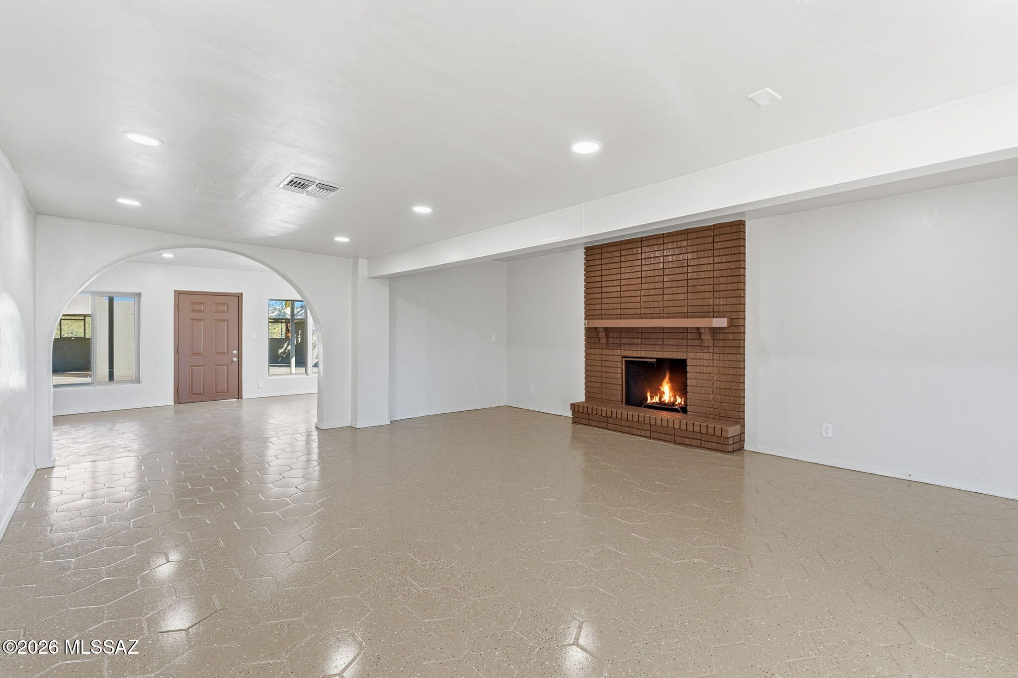 1657 W Circle B Drive