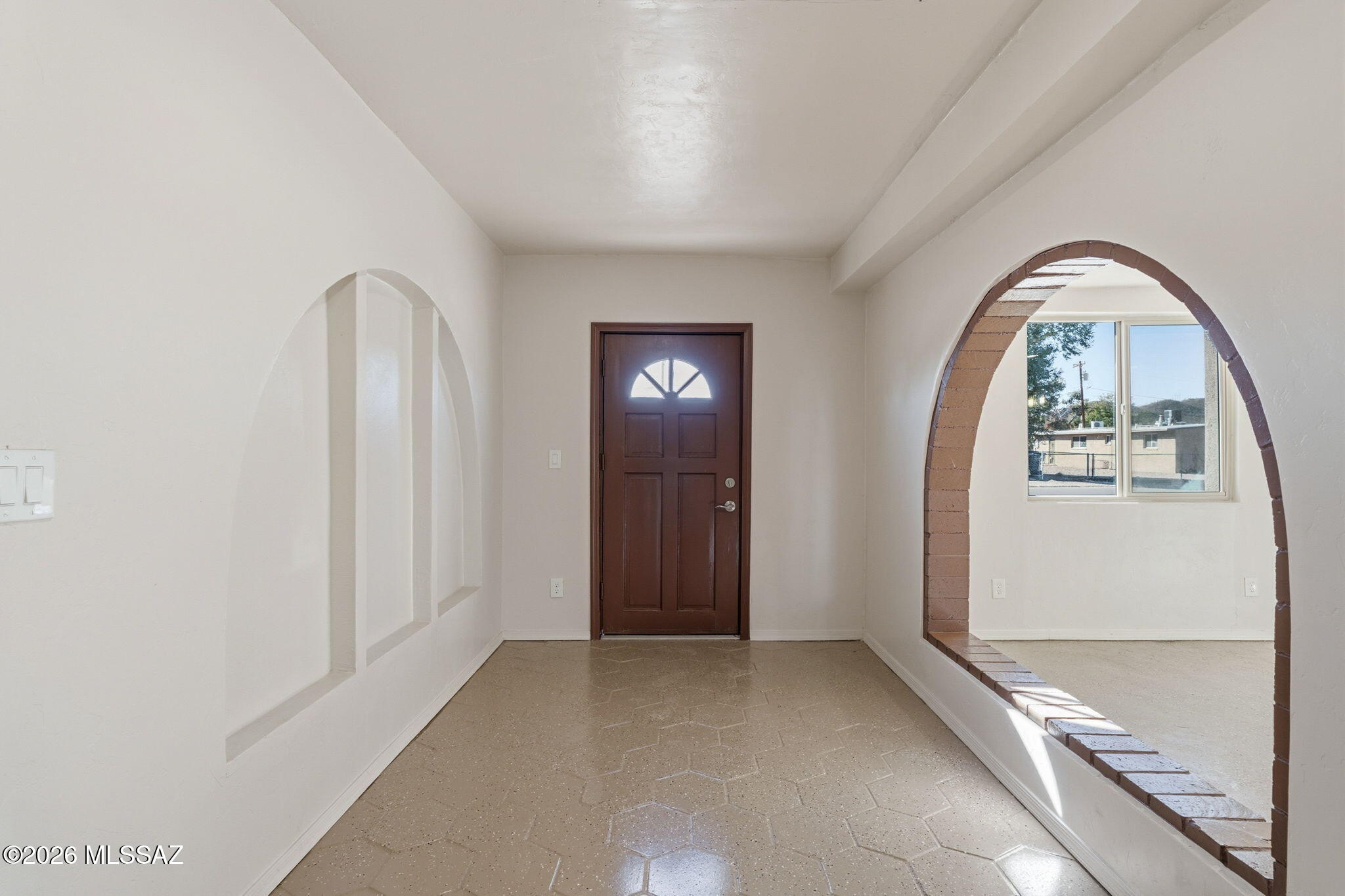 1657 W Circle B Drive