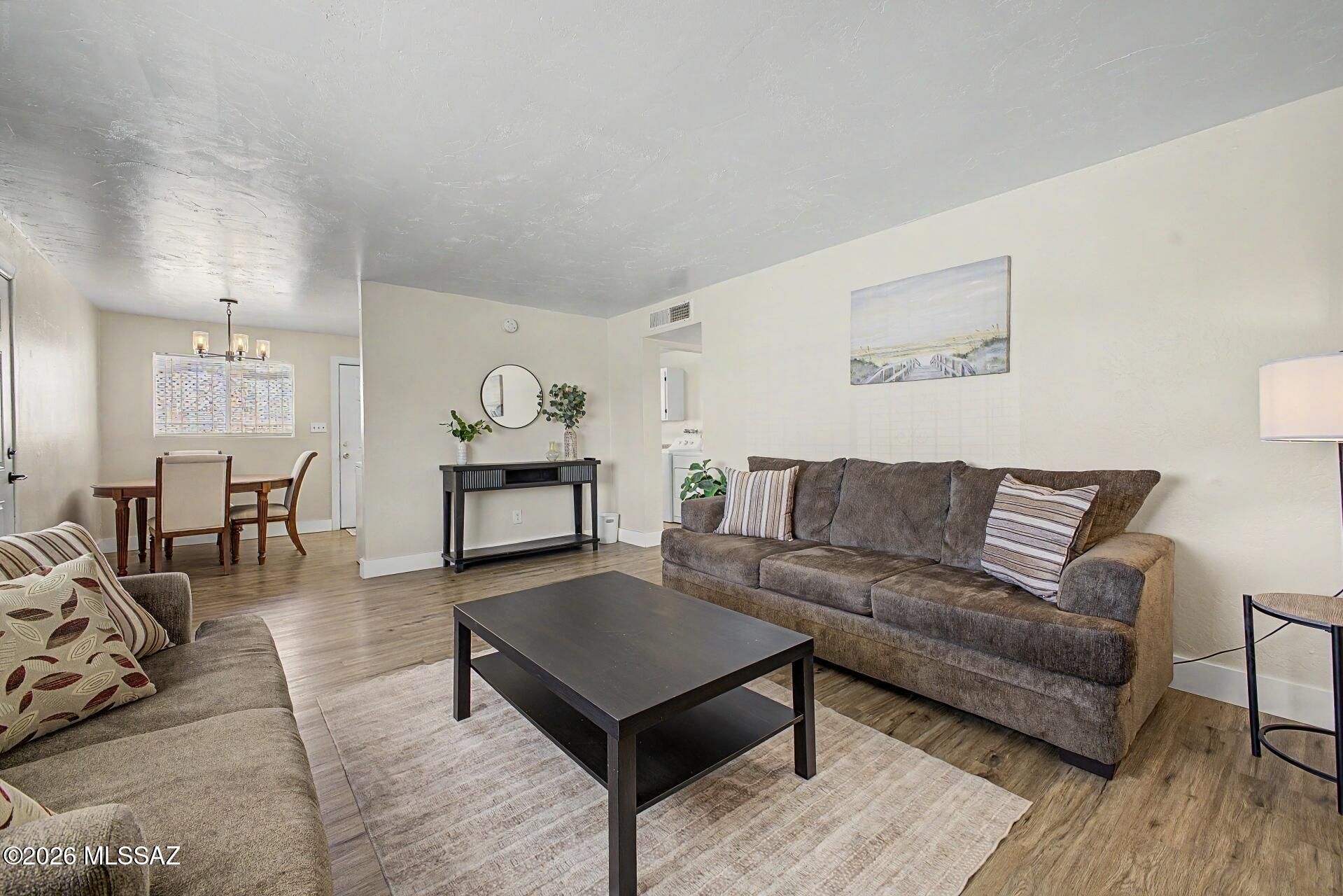 El Rio Park - Residential Income