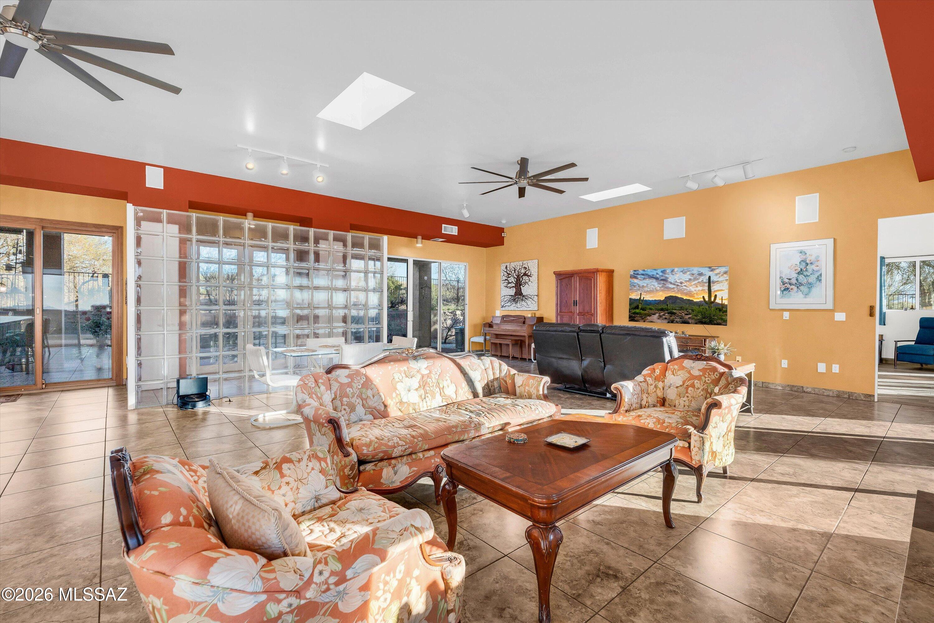 Coyote Creek (1-395) - Residential