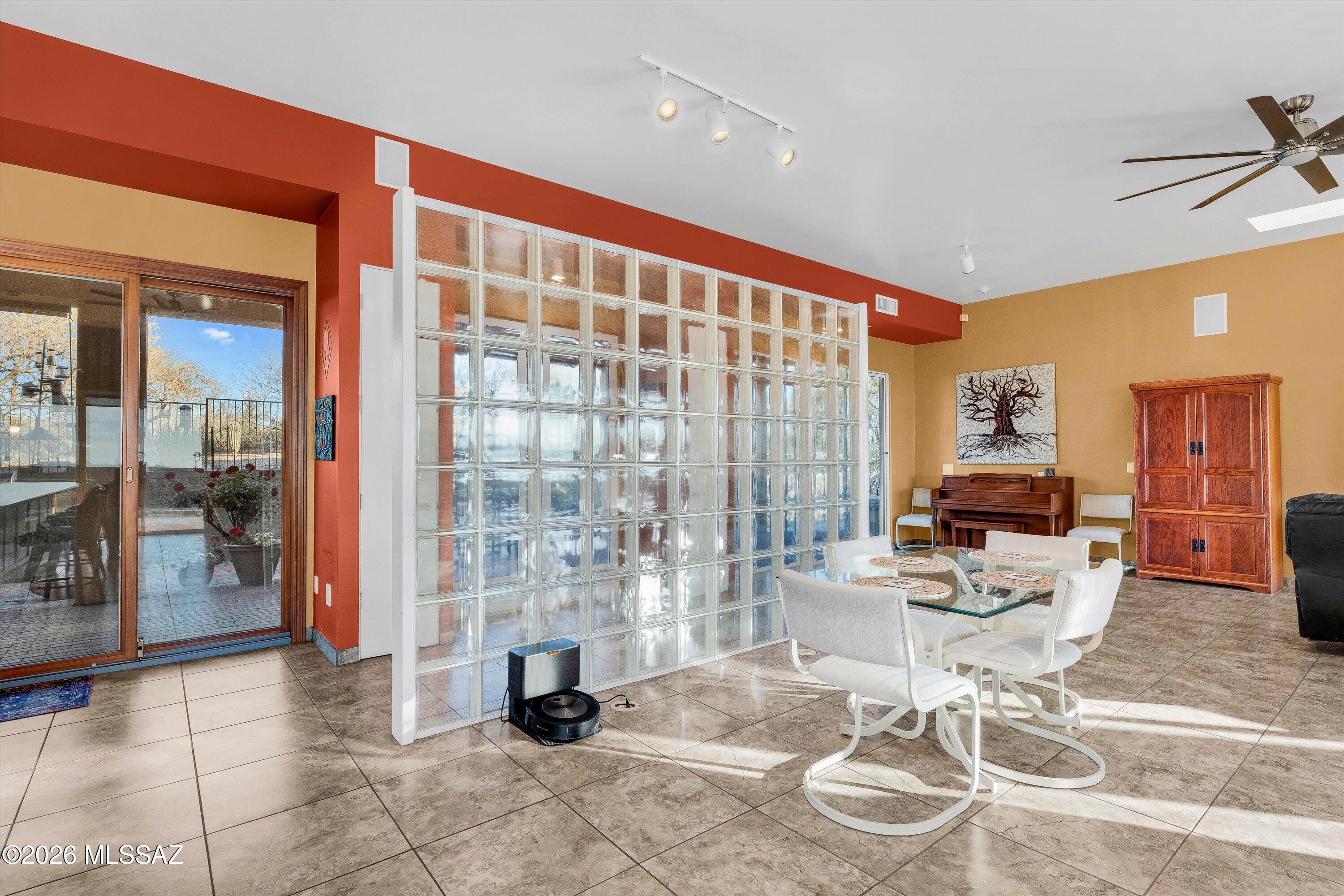 Coyote Creek (1-395) - Residential