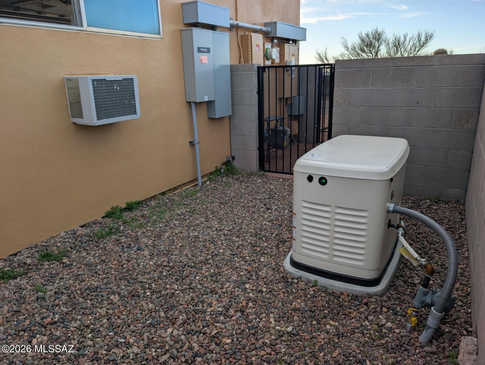 Coyote Creek (1-395) - Residential