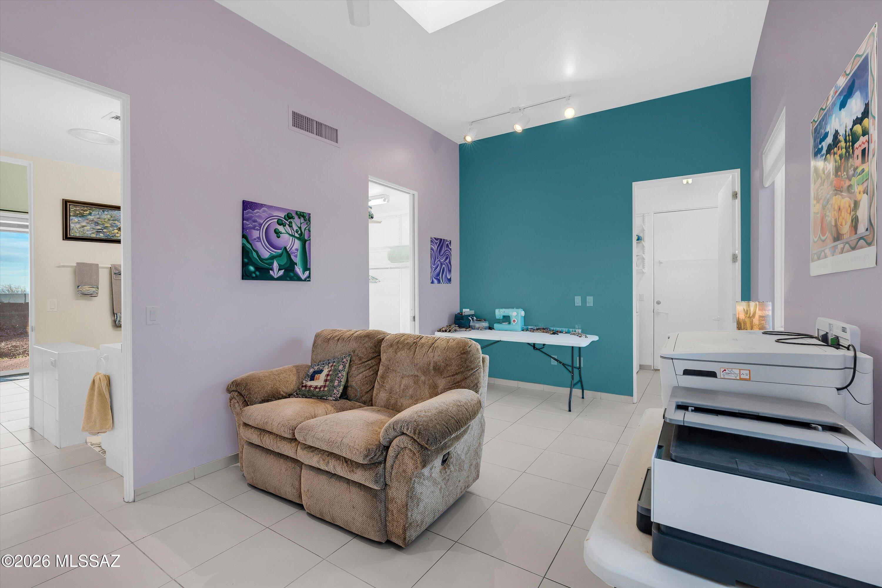 Coyote Creek (1-395) - Residential