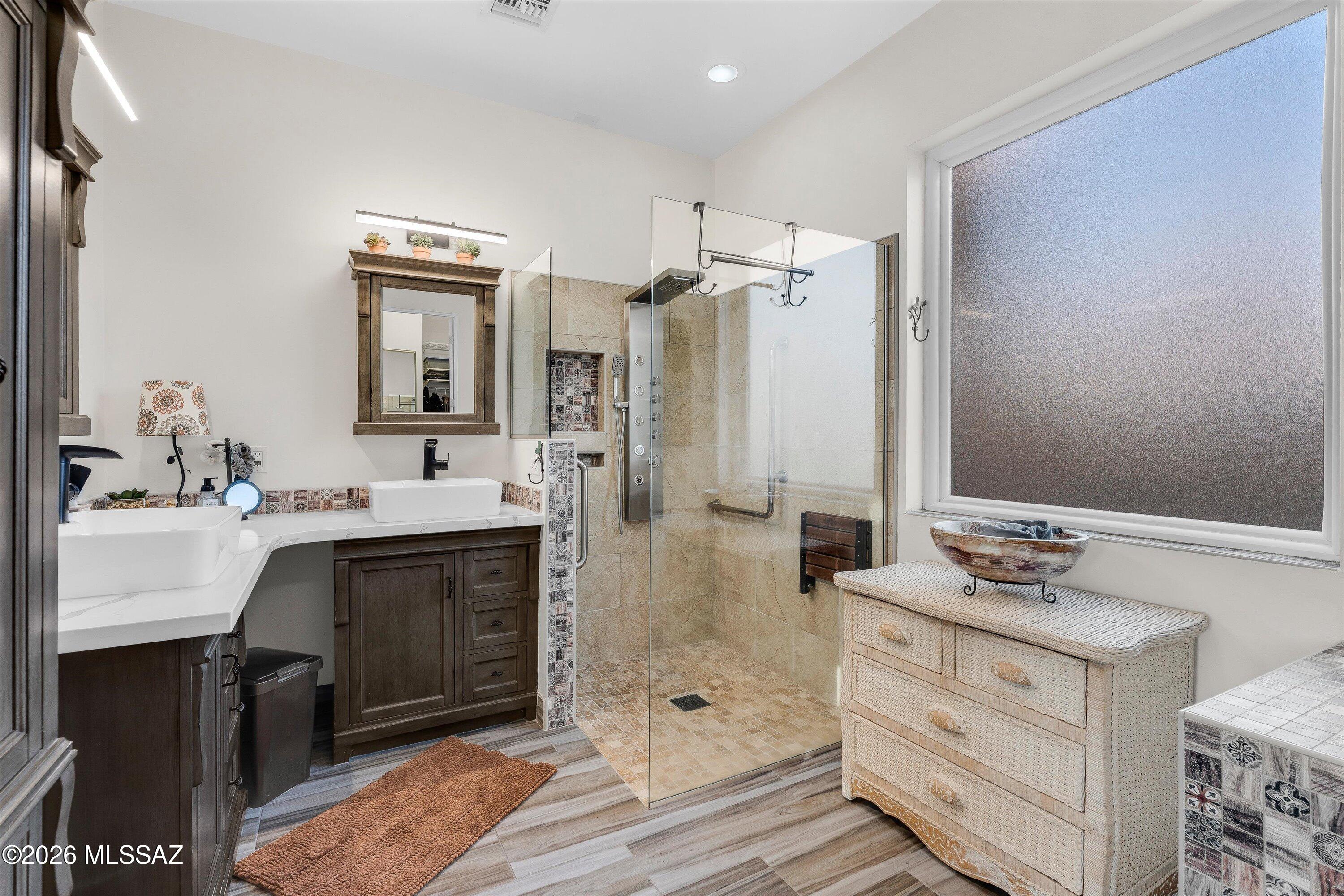 Coyote Creek (1-395) - Residential