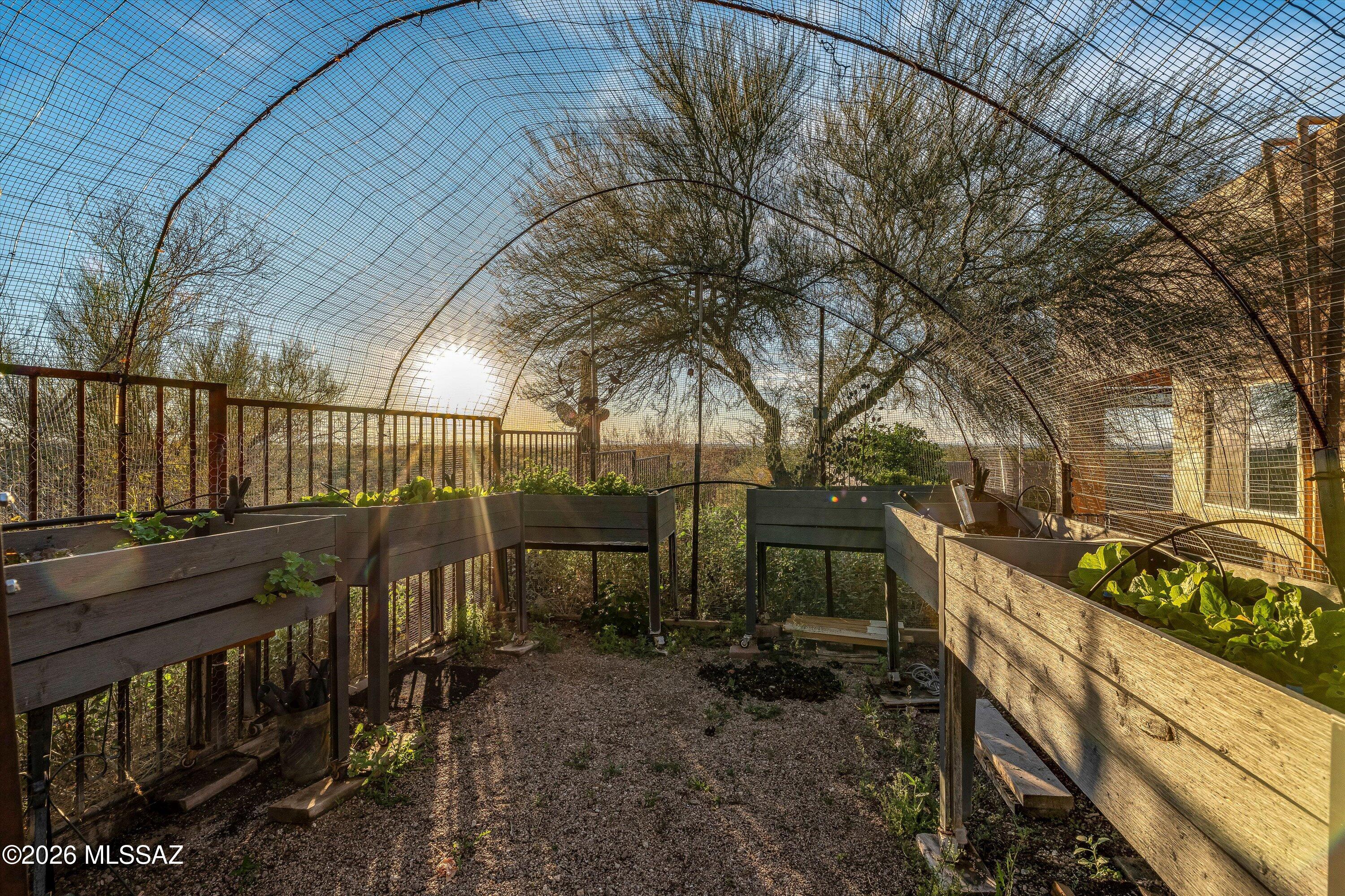 Coyote Creek (1-395) - Residential