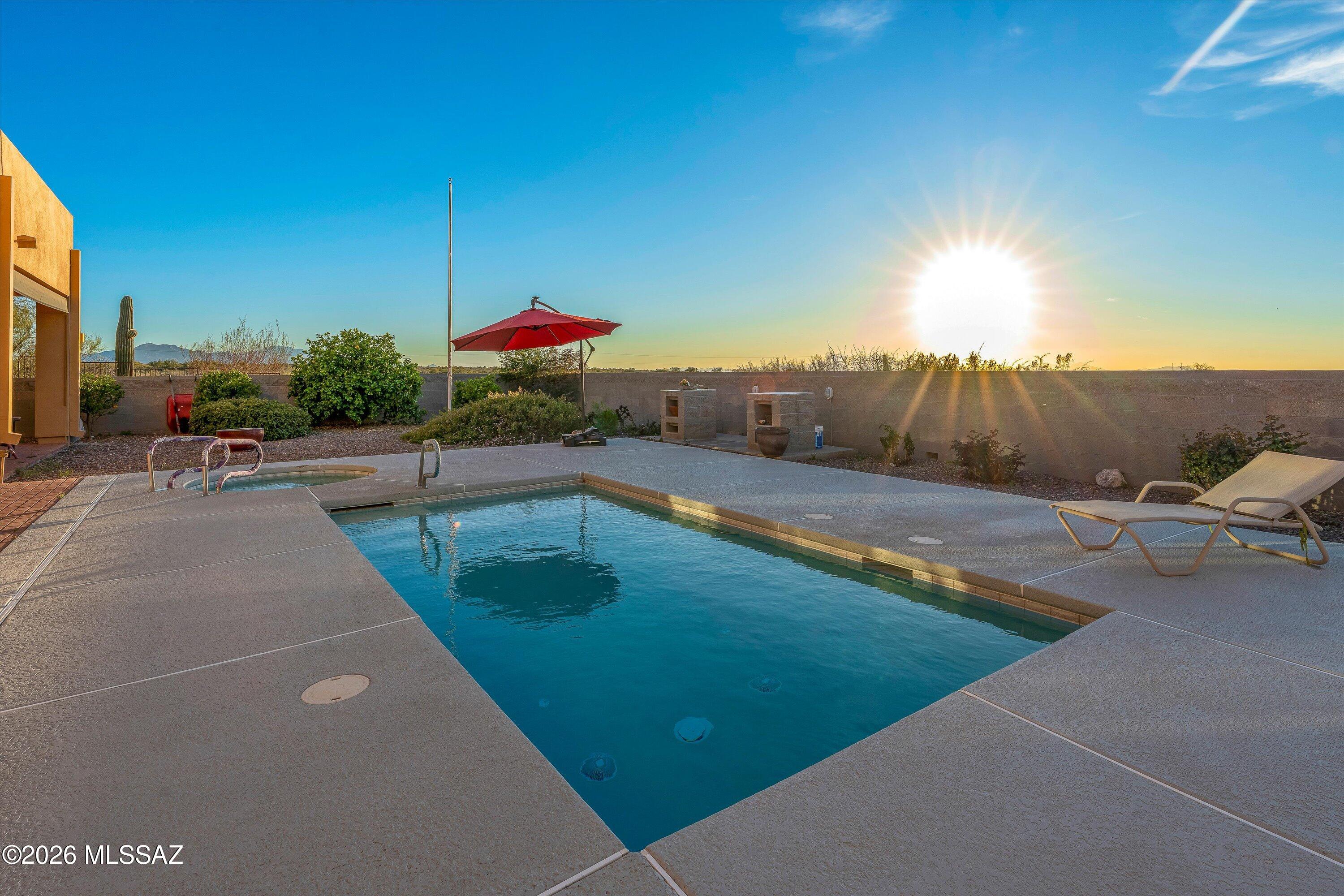 Coyote Creek (1-395) - Residential