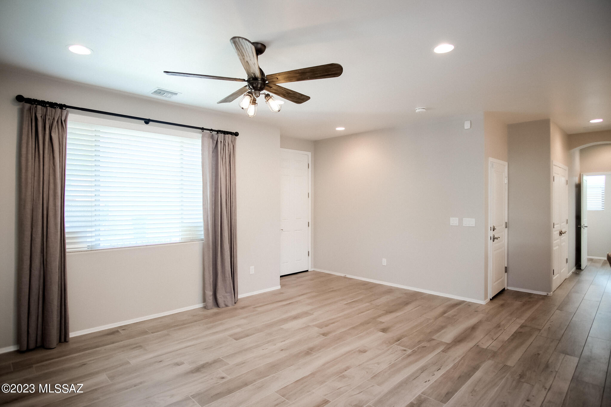Alamo Crossing - Residential Lease