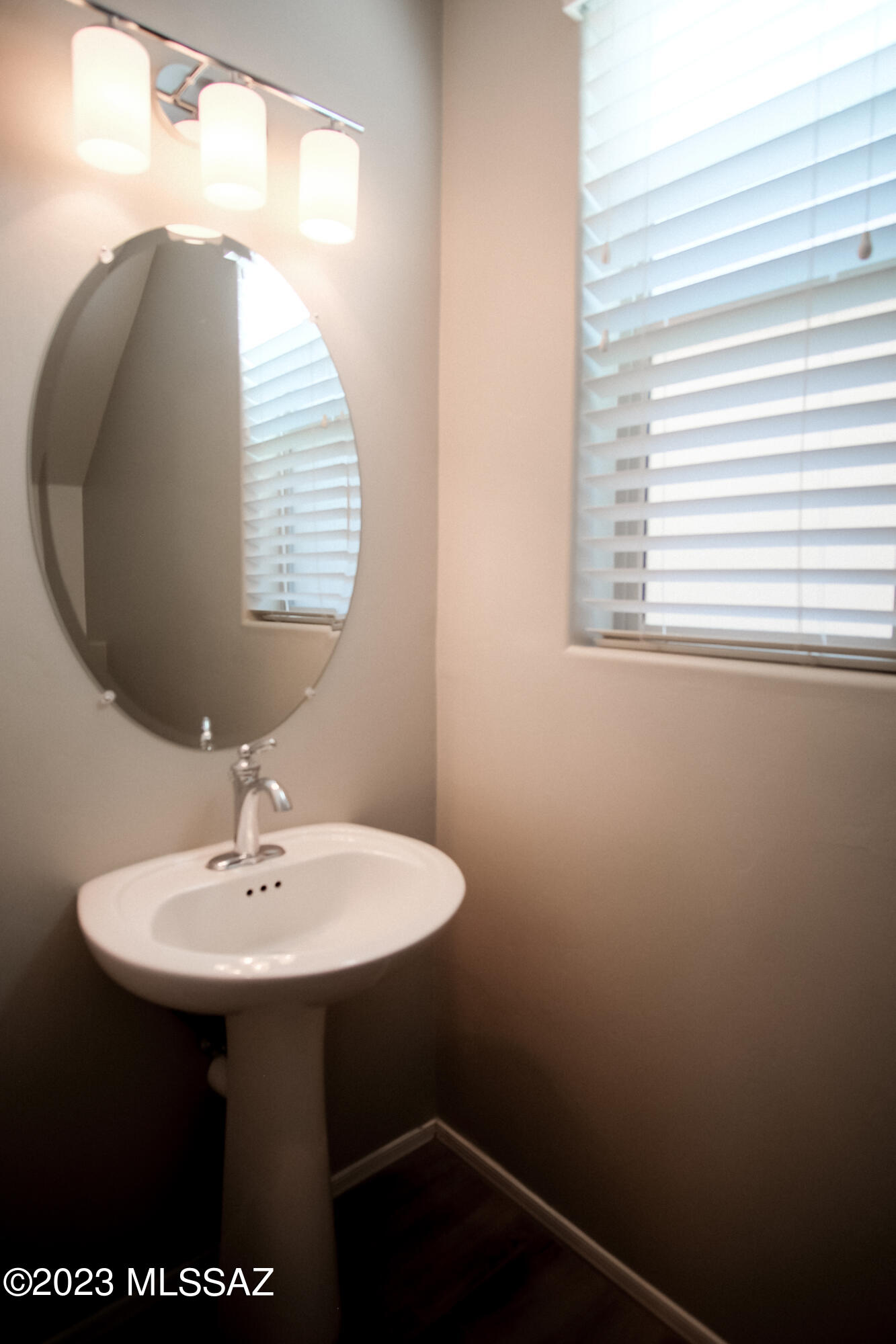 Alamo Crossing - Residential Lease