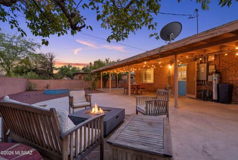 Photo of 6825 E Calle Marte, Tucson, AZ 85710 (MLS # 22612504)