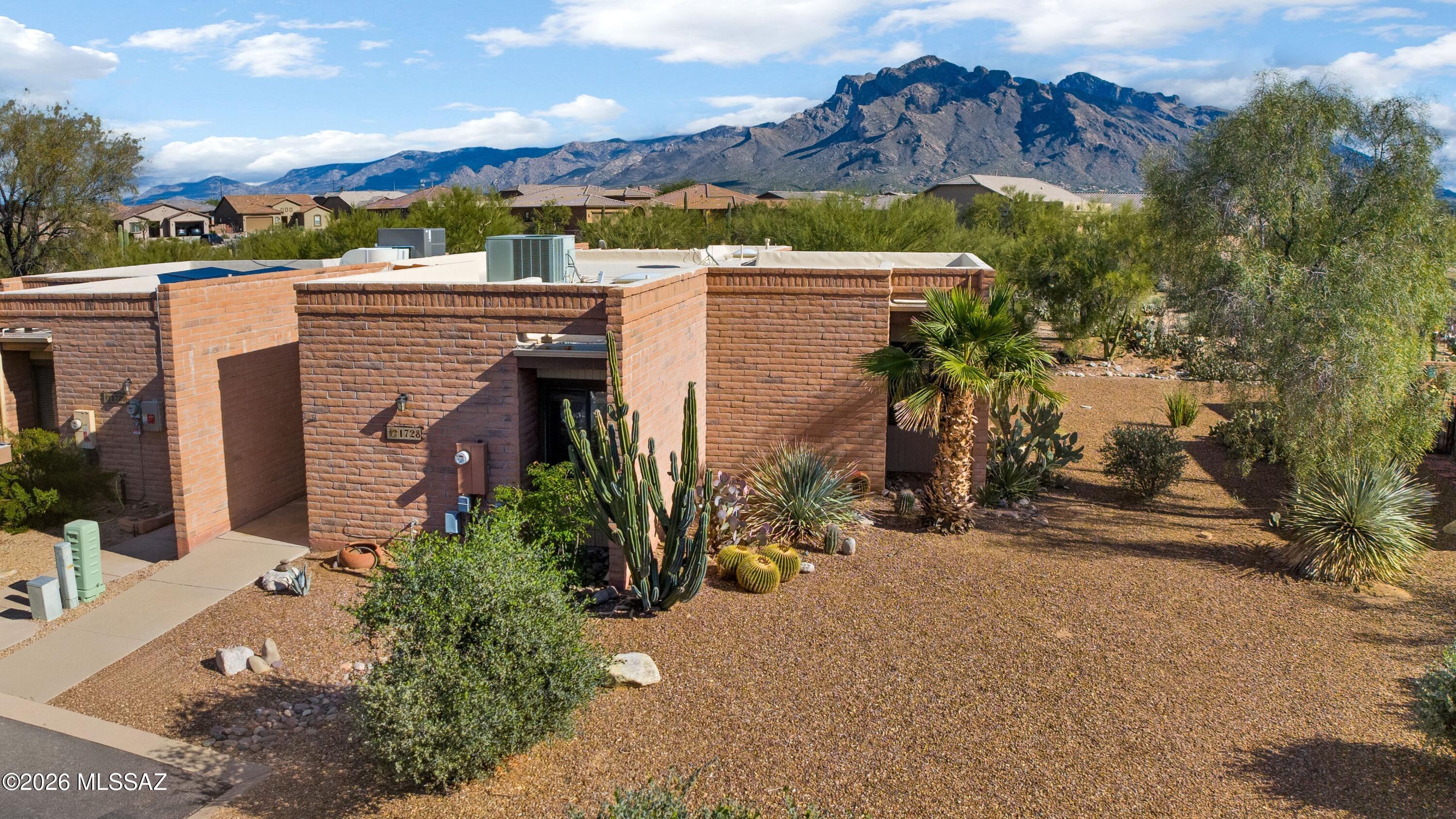 1728 W Dalehaven Circle