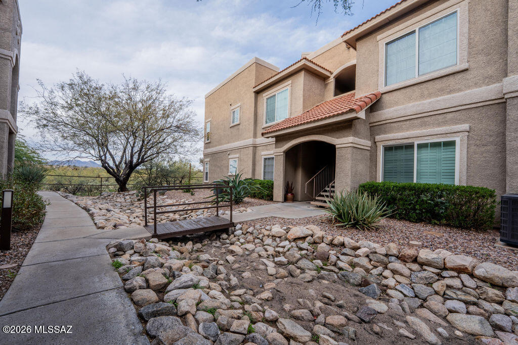 The Boulders at La Reserve Condominiums - Residential
